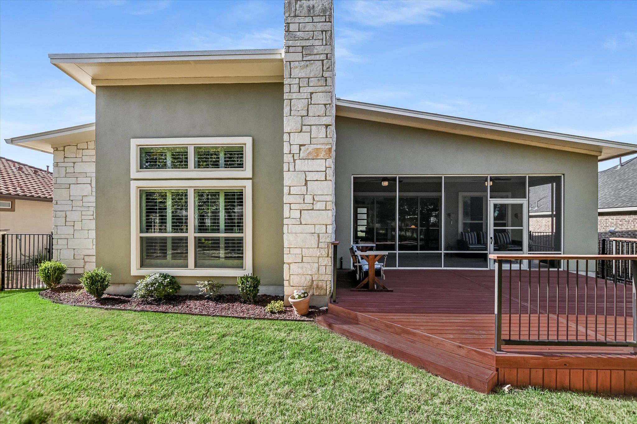 804 Dancing Oak Ln, San Marcos, TX 78666