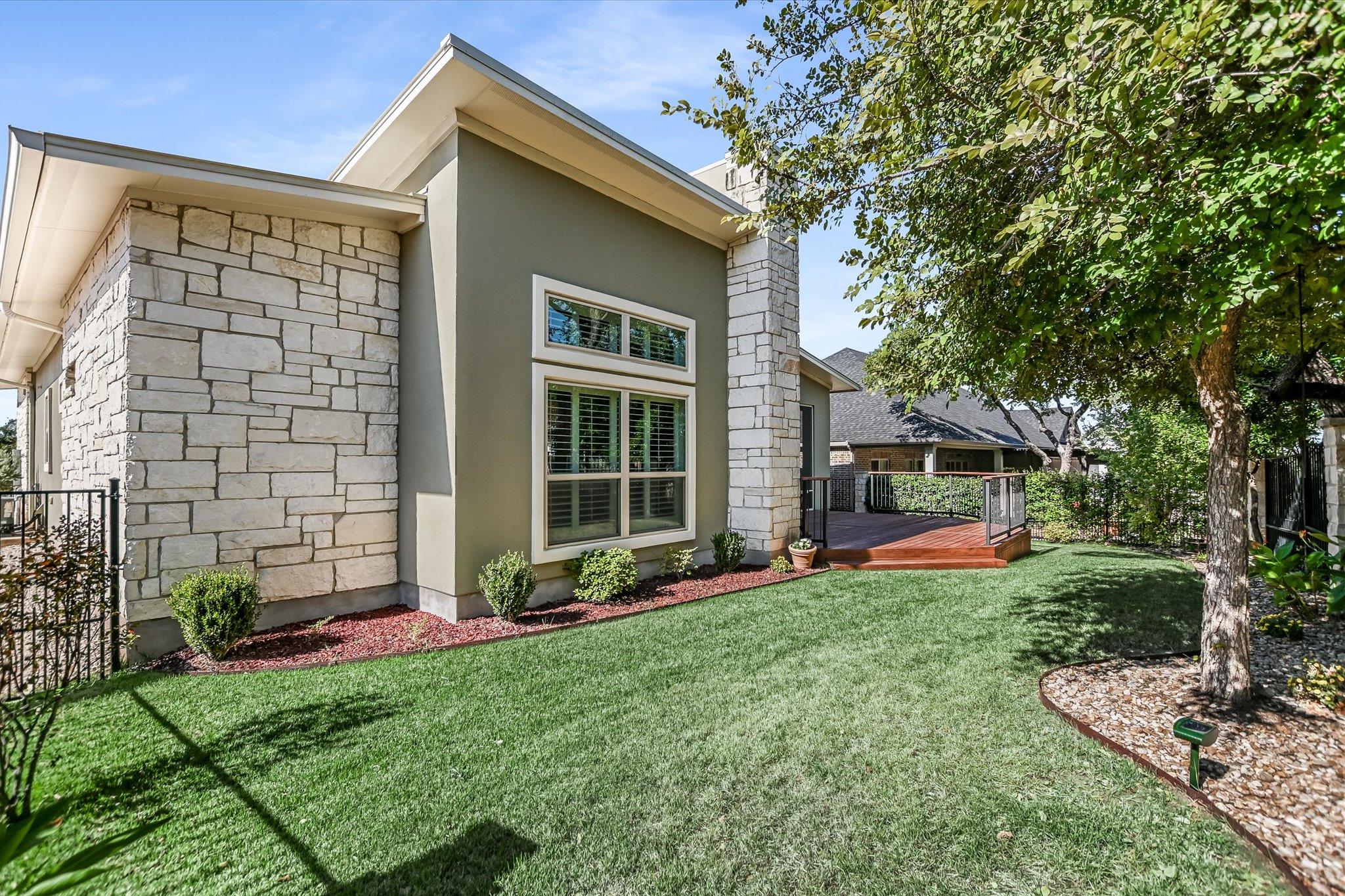 804 Dancing Oak Ln, San Marcos, TX 78666