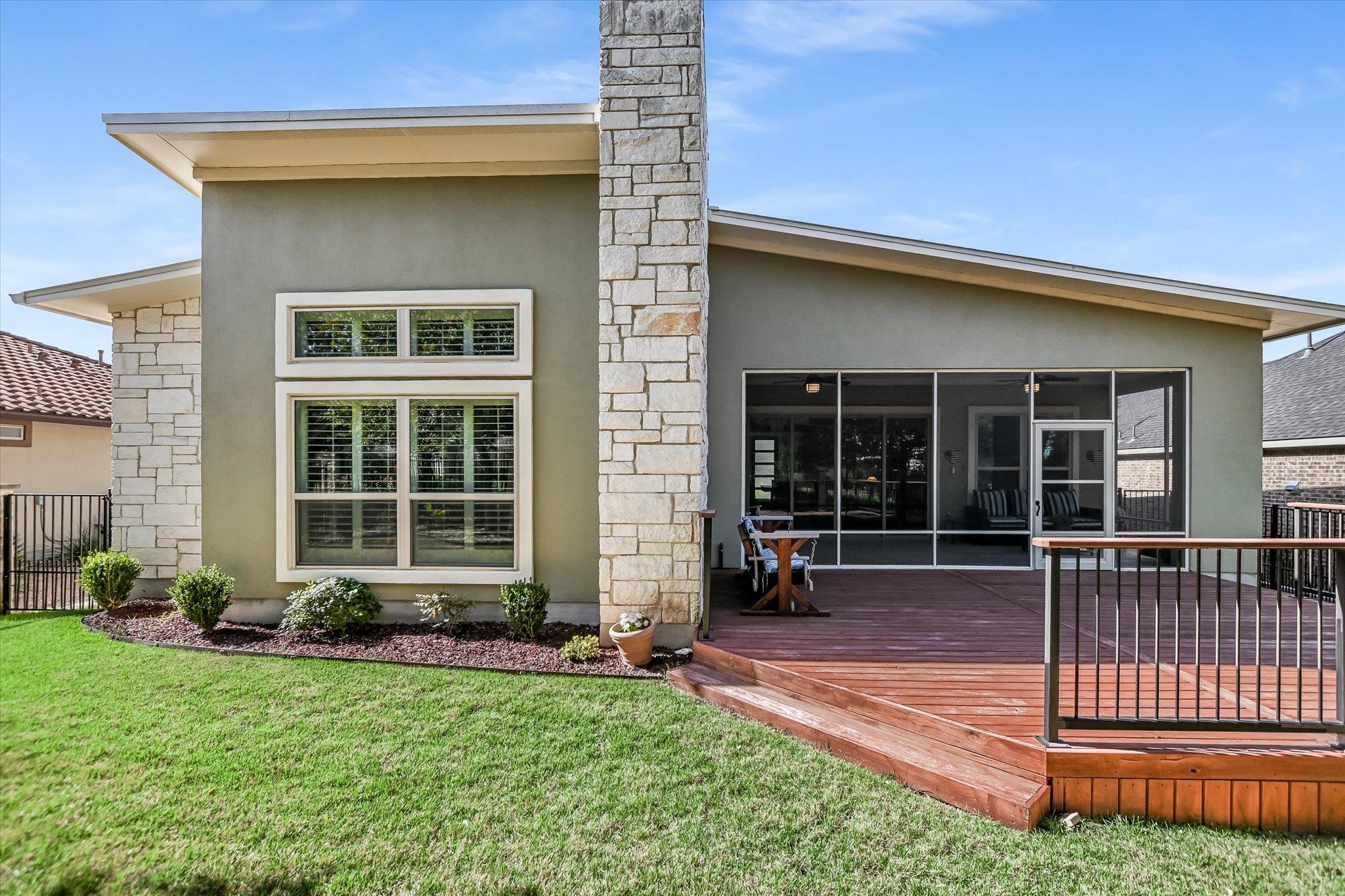 804 Dancing Oak Ln, San Marcos, TX 78666