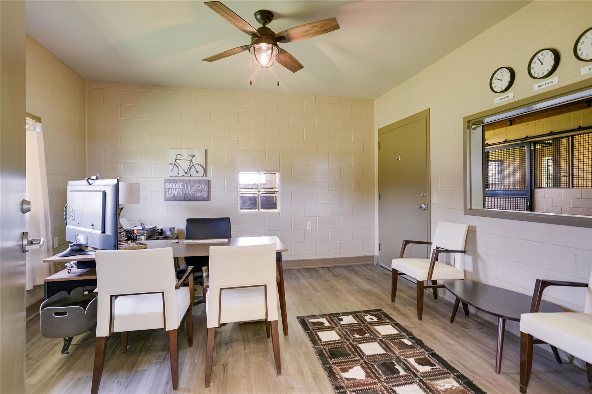 1700 Plum Ln, Brenham, TX 77833