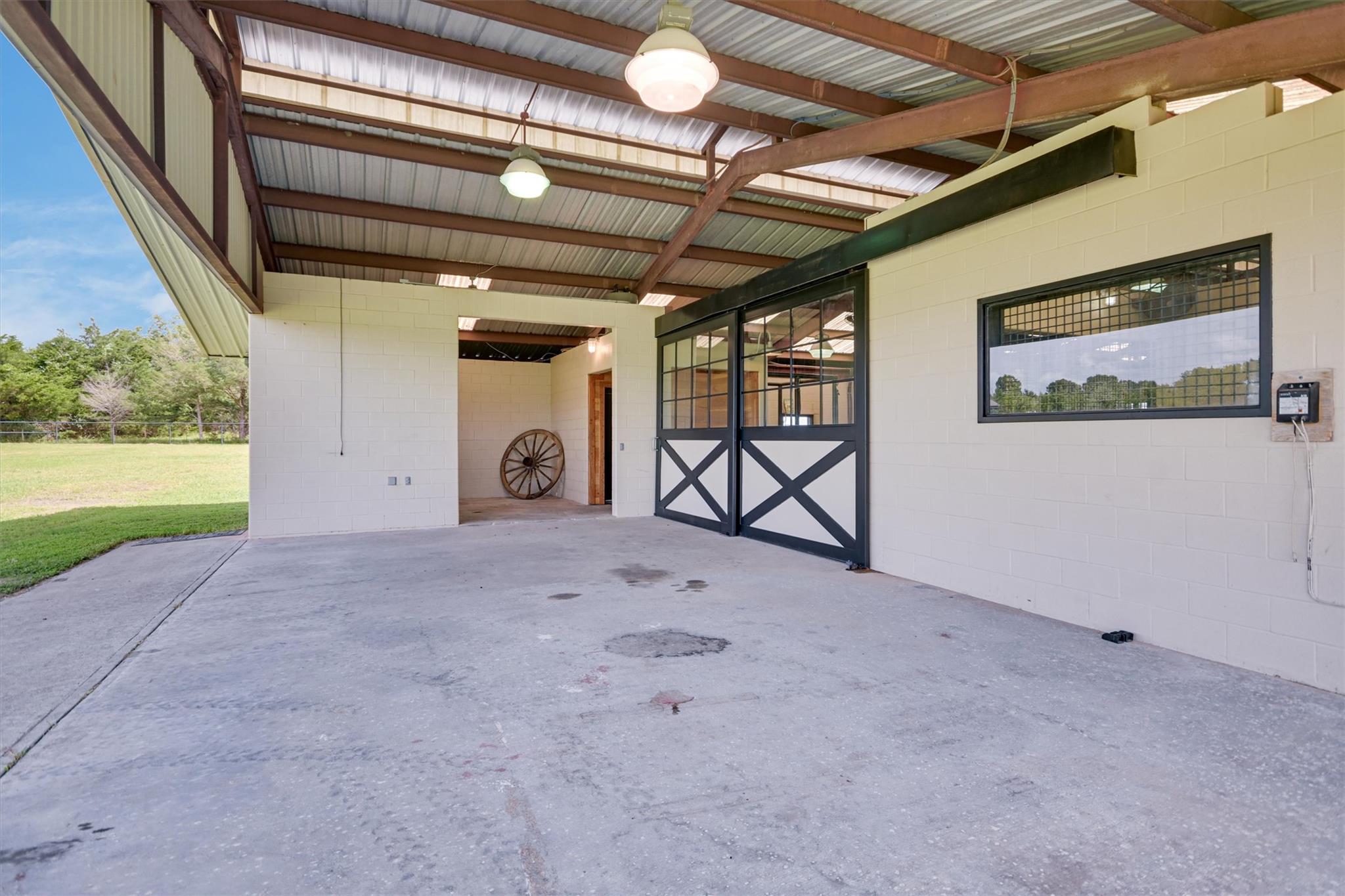 1700 Plum Ln, Brenham, TX 77833