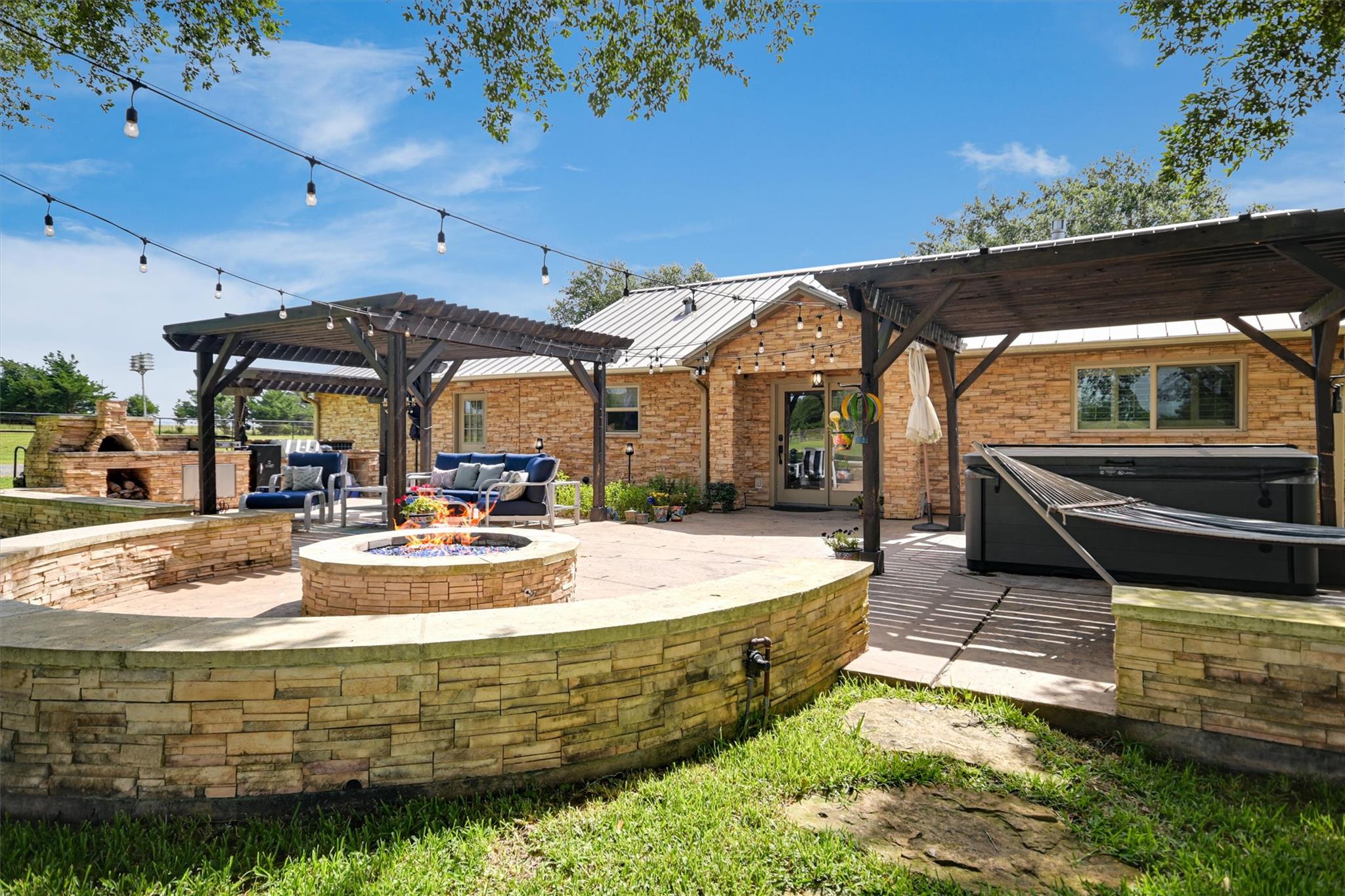 1700 Plum Ln, Brenham, TX 77833
