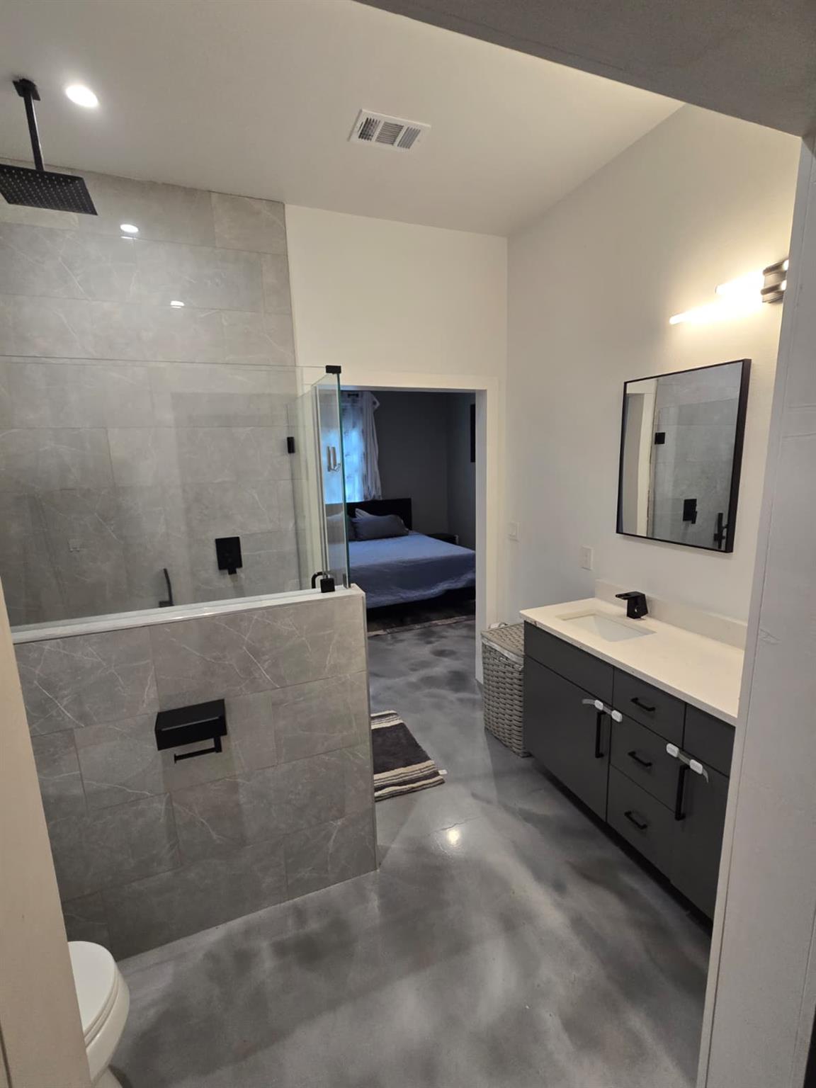 724 Ramsey Ave, Rockdale, TX 76567