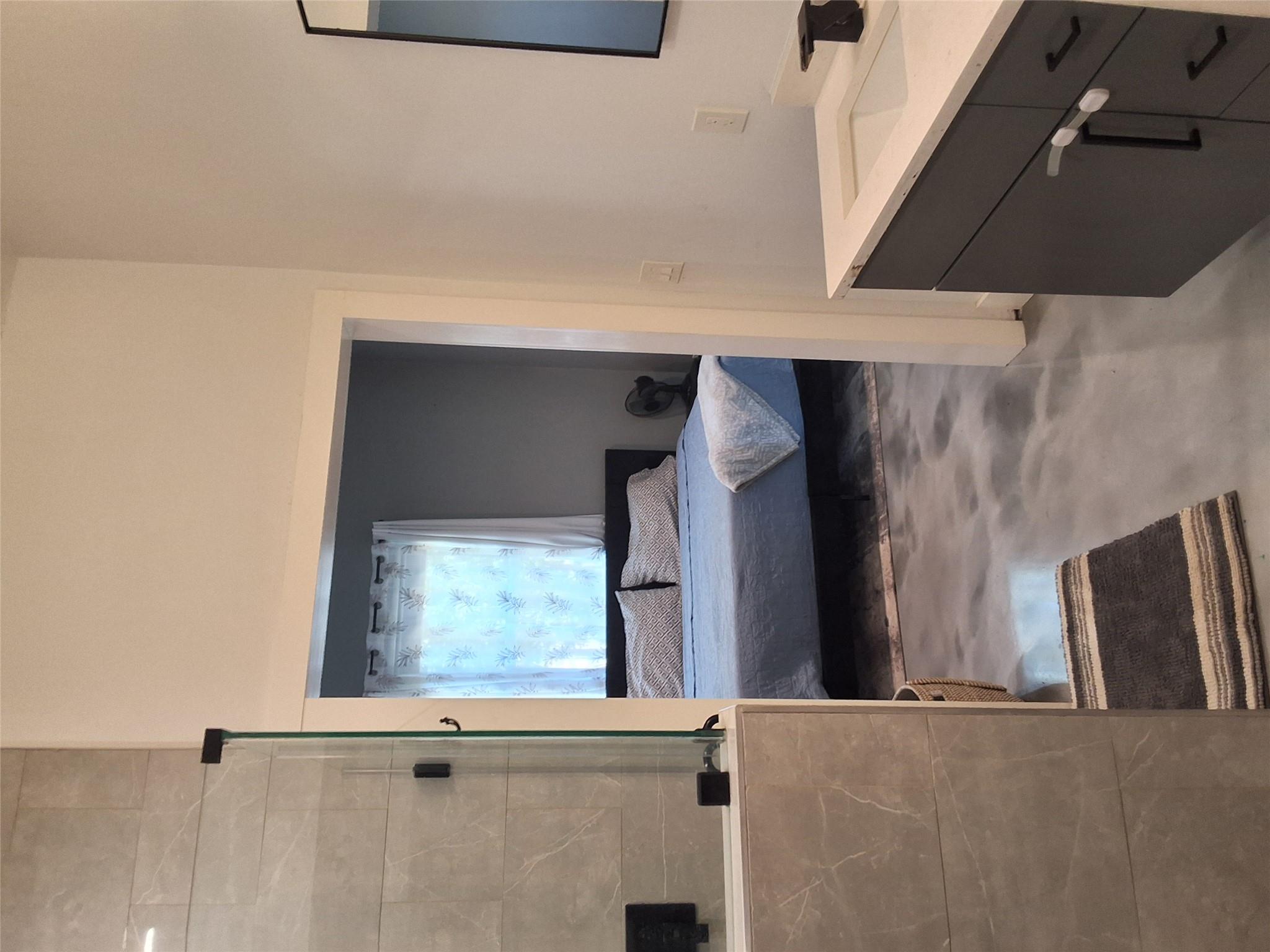 724 Ramsey Ave, Rockdale, TX 76567