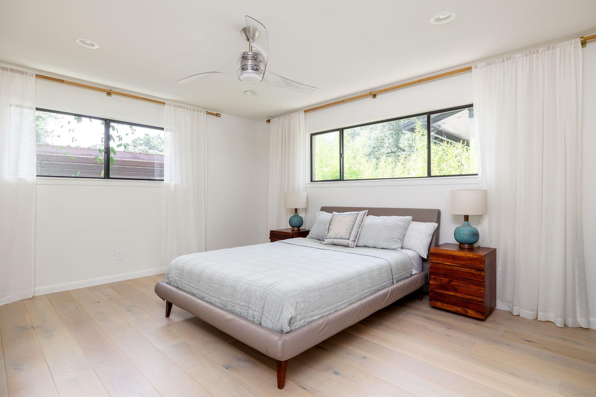 2212 East Side Dr, Austin, TX 78704