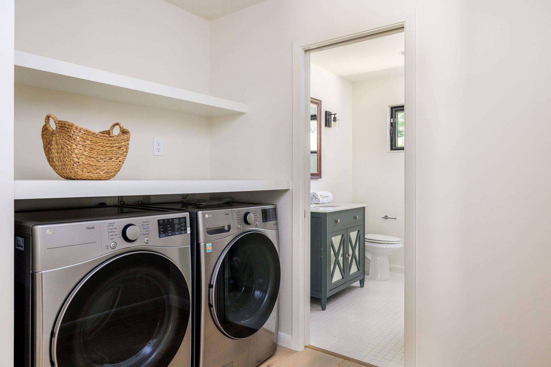 2212 East Side Dr, Austin, TX 78704