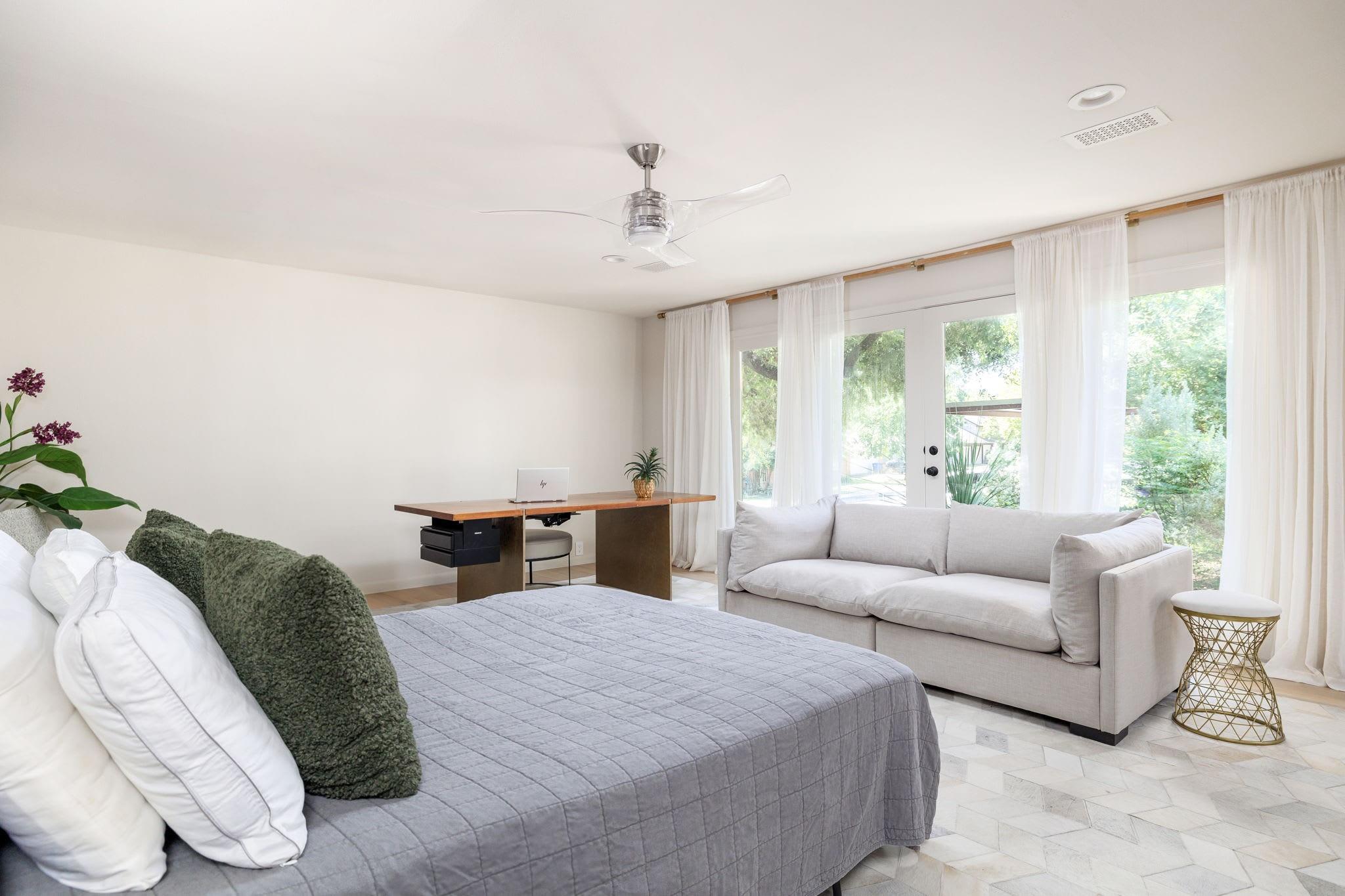 2212 East Side Dr, Austin, TX 78704