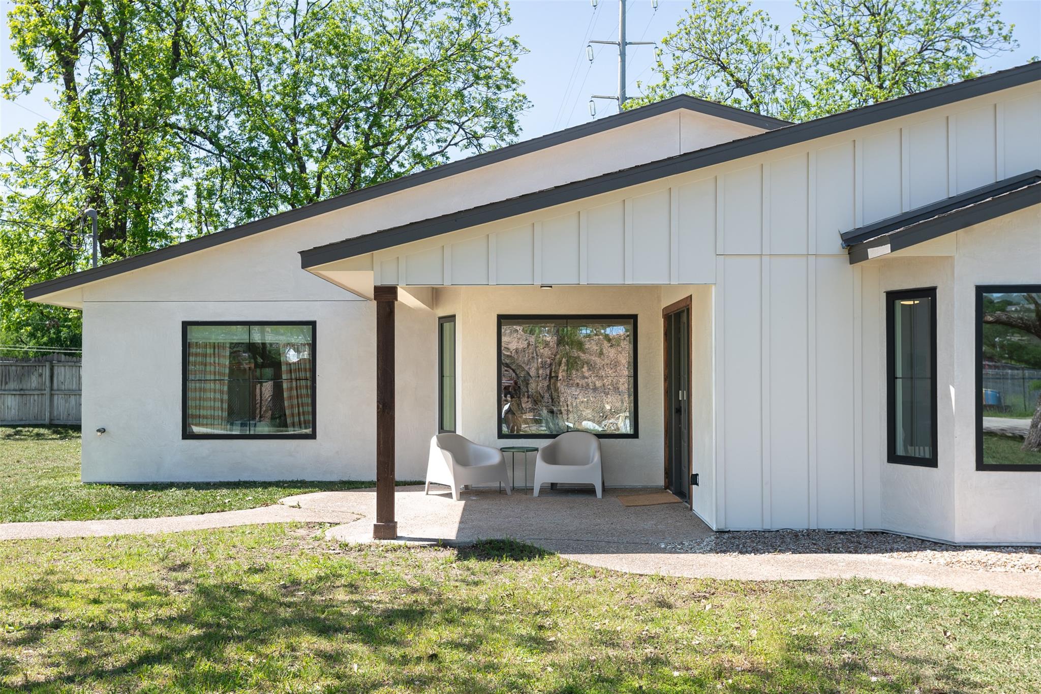 500 Lakeshore Dr, Marble Falls, TX 78654