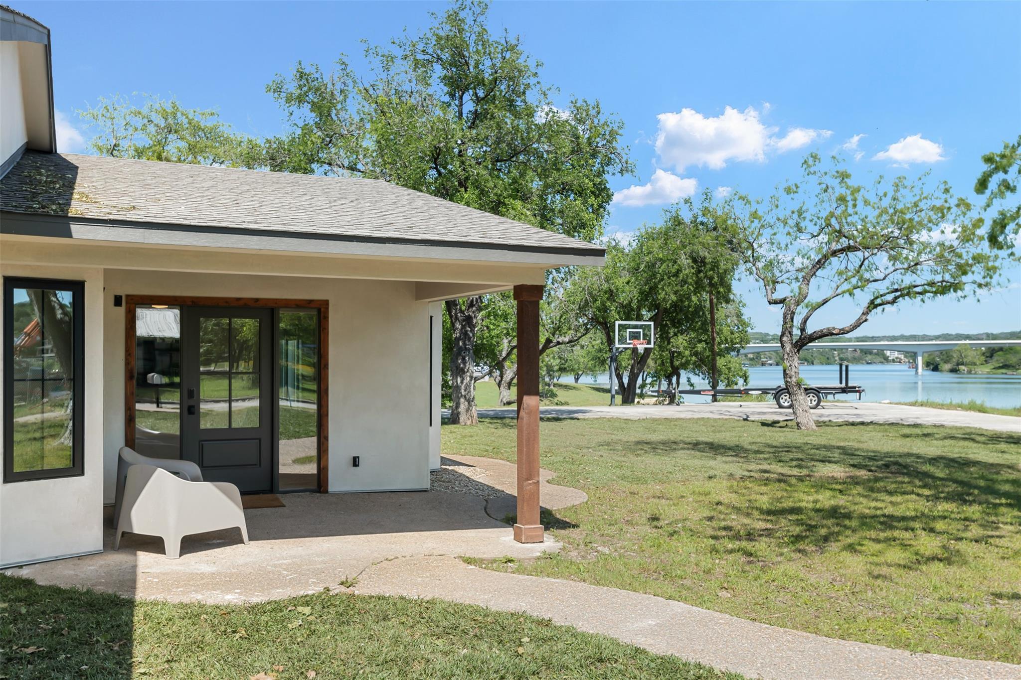 500 Lakeshore Dr, Marble Falls, TX 78654