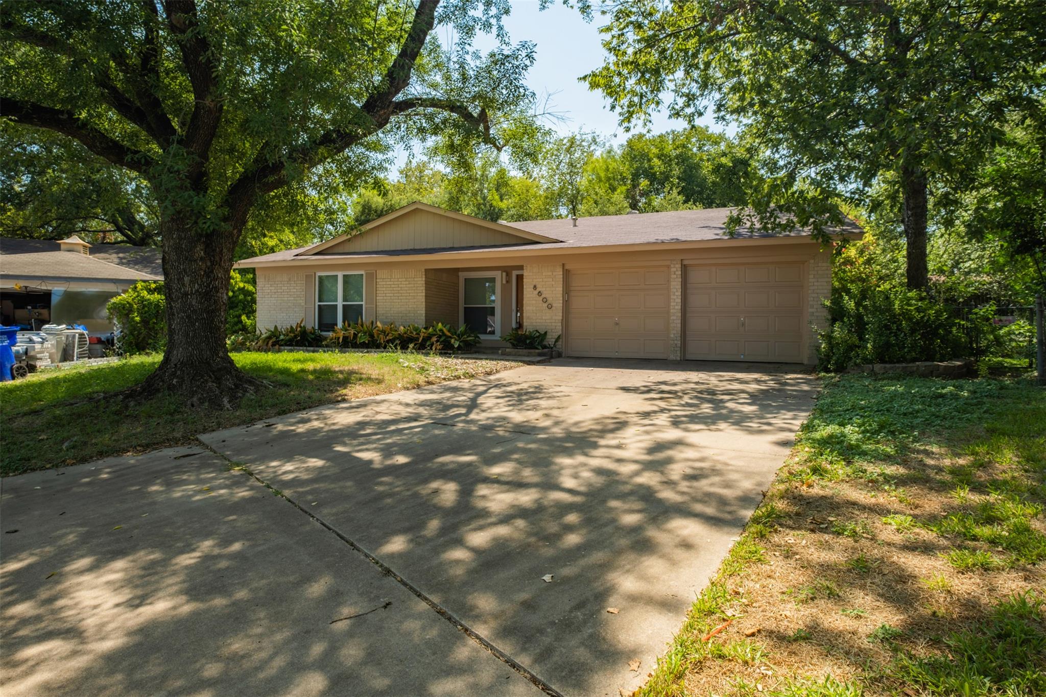 8600 Clarewood Cir, Austin, TX 78758