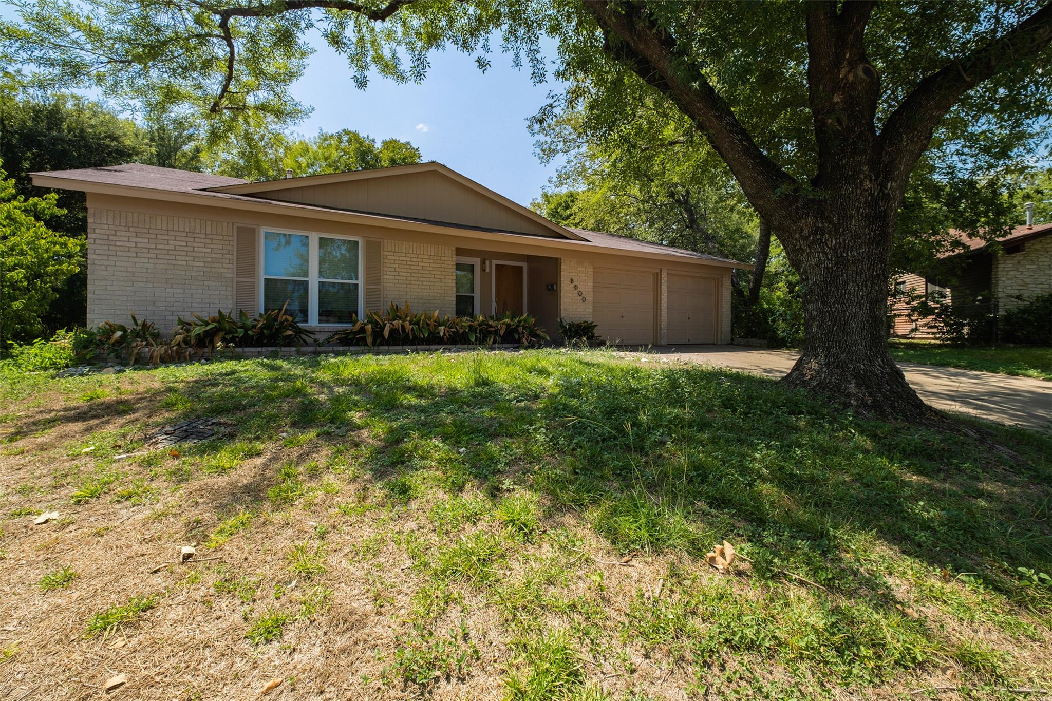 8600 Clarewood Cir, Austin, TX 78758