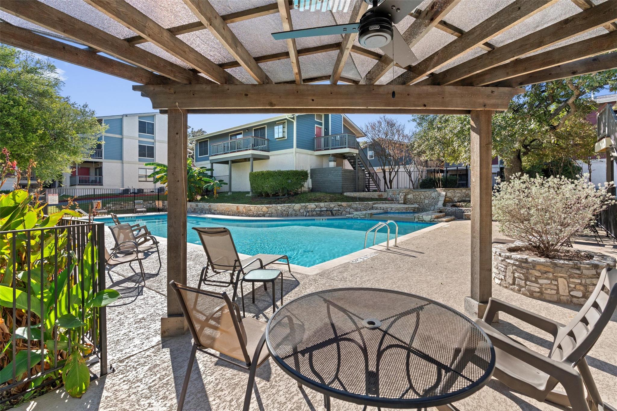 2215 Post Rd # 2051, Austin, TX 78704