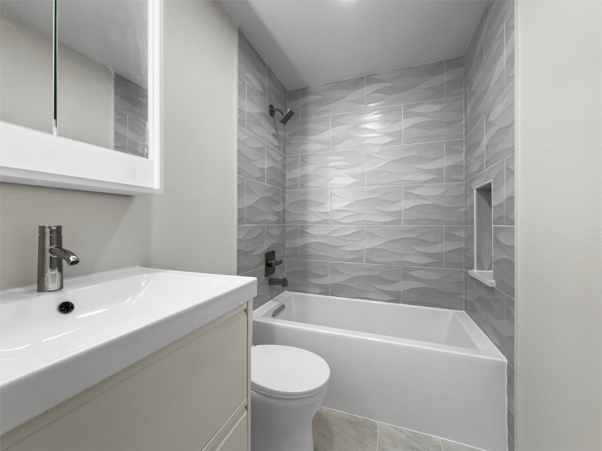 2215 Post Rd # 2051, Austin, TX 78704