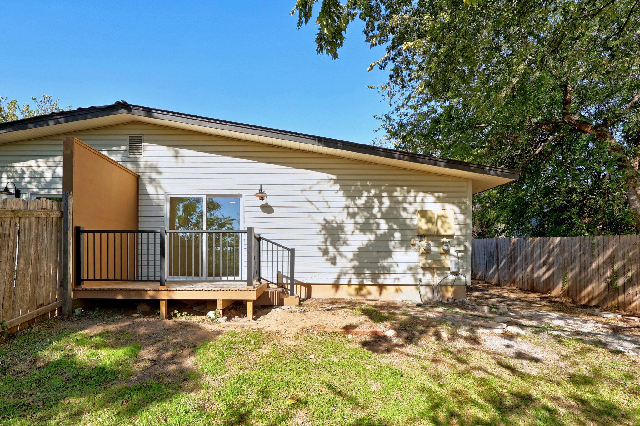 1905 Cedar Ridge Dr # A, Austin, TX 78741