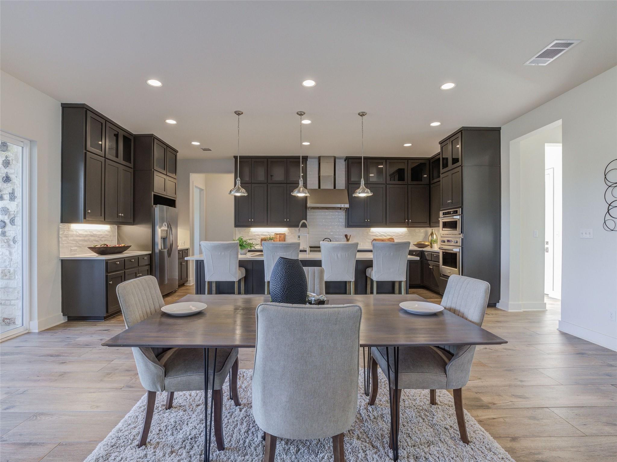 345 Two Creeks Ln, Austin, TX 78737