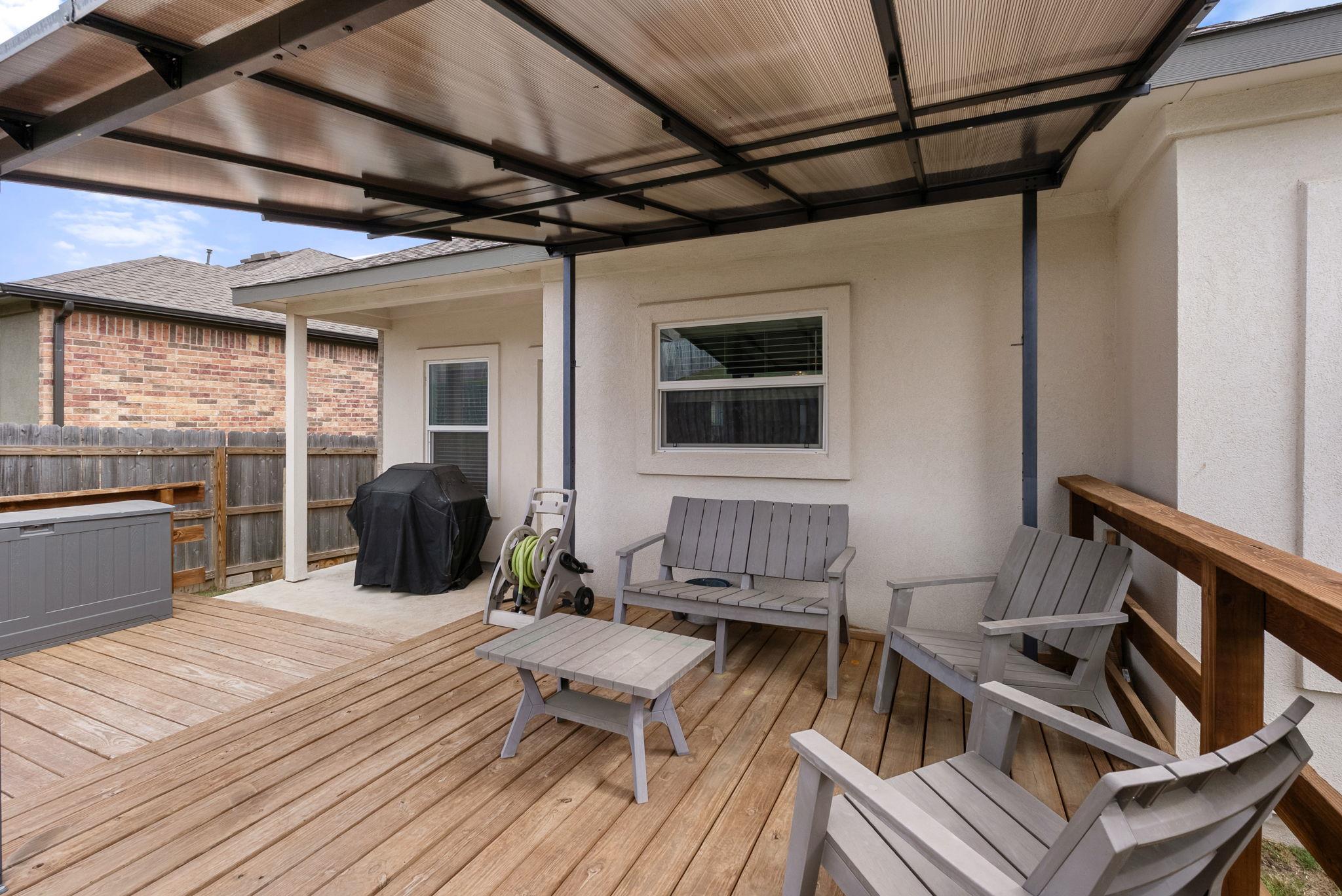 1240 Sweetspire St, Leander, TX 78641