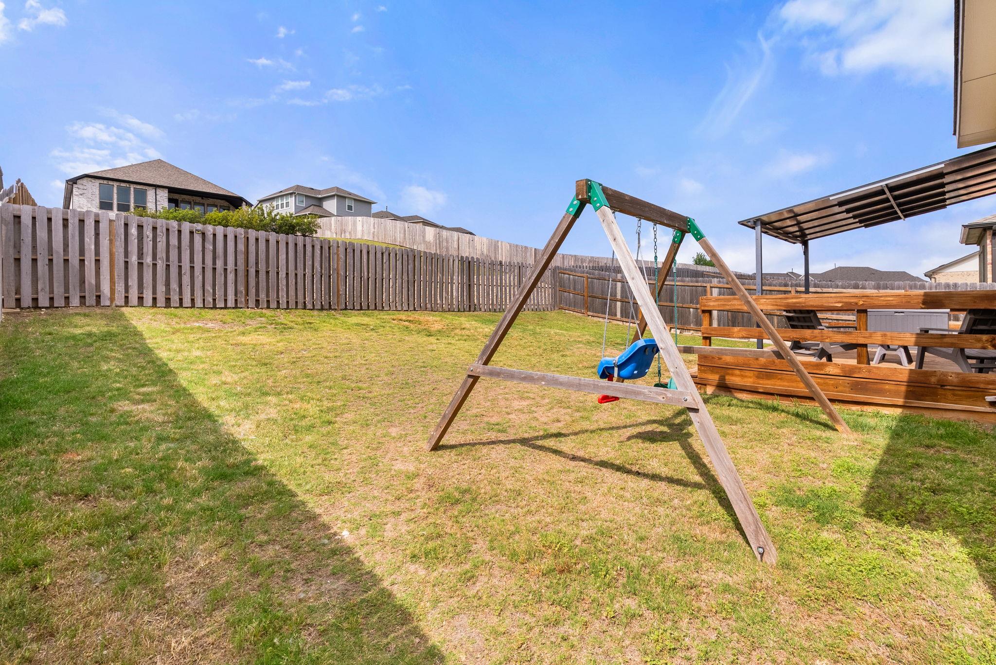 1240 Sweetspire St, Leander, TX 78641