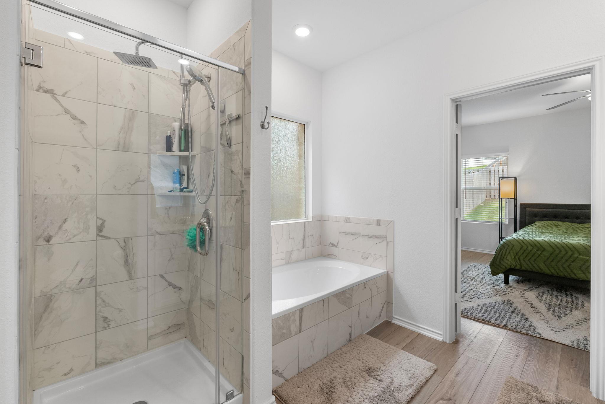 1240 Sweetspire St, Leander, TX 78641