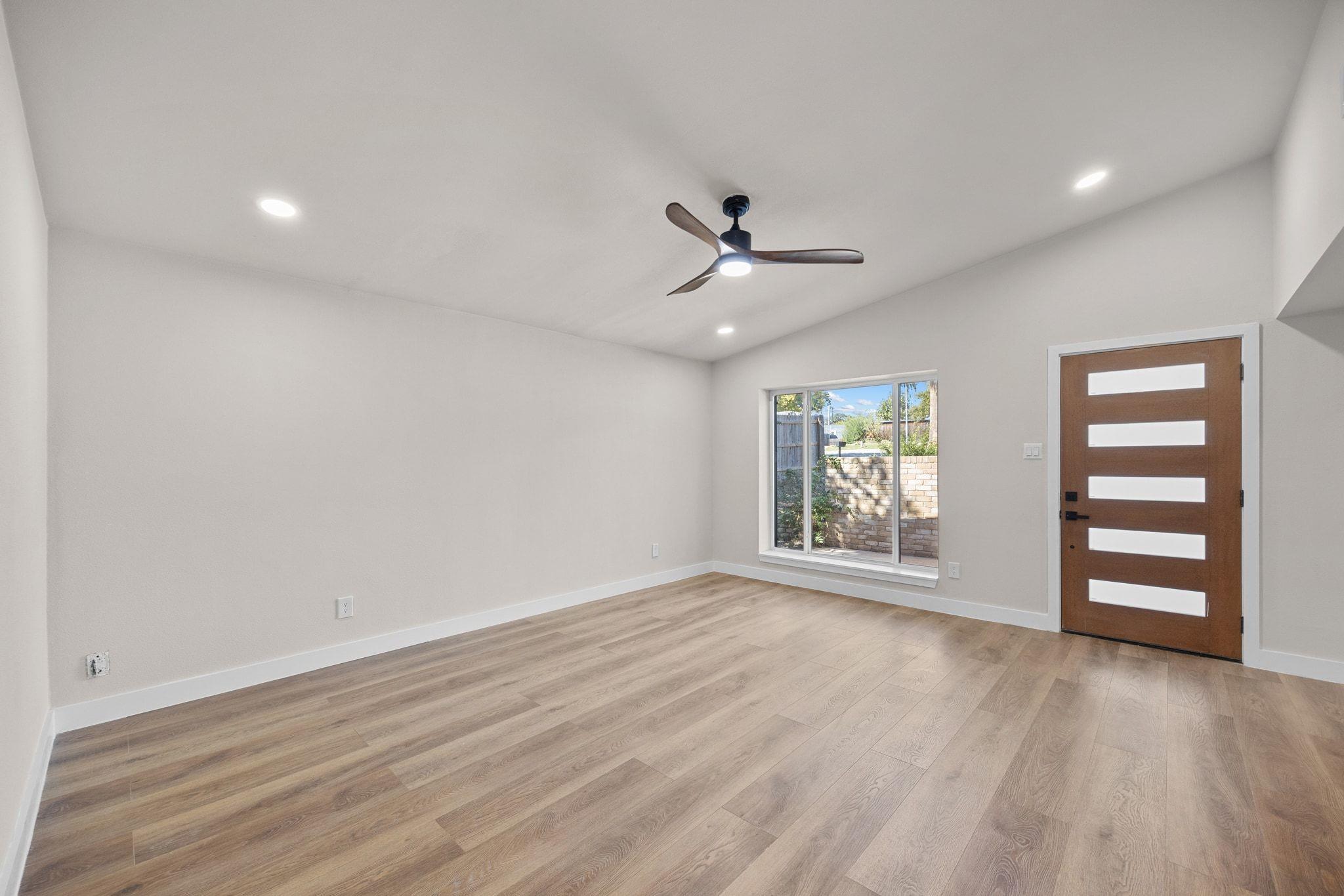 1905 Cedar Ridge Dr # B, Austin, TX 78741