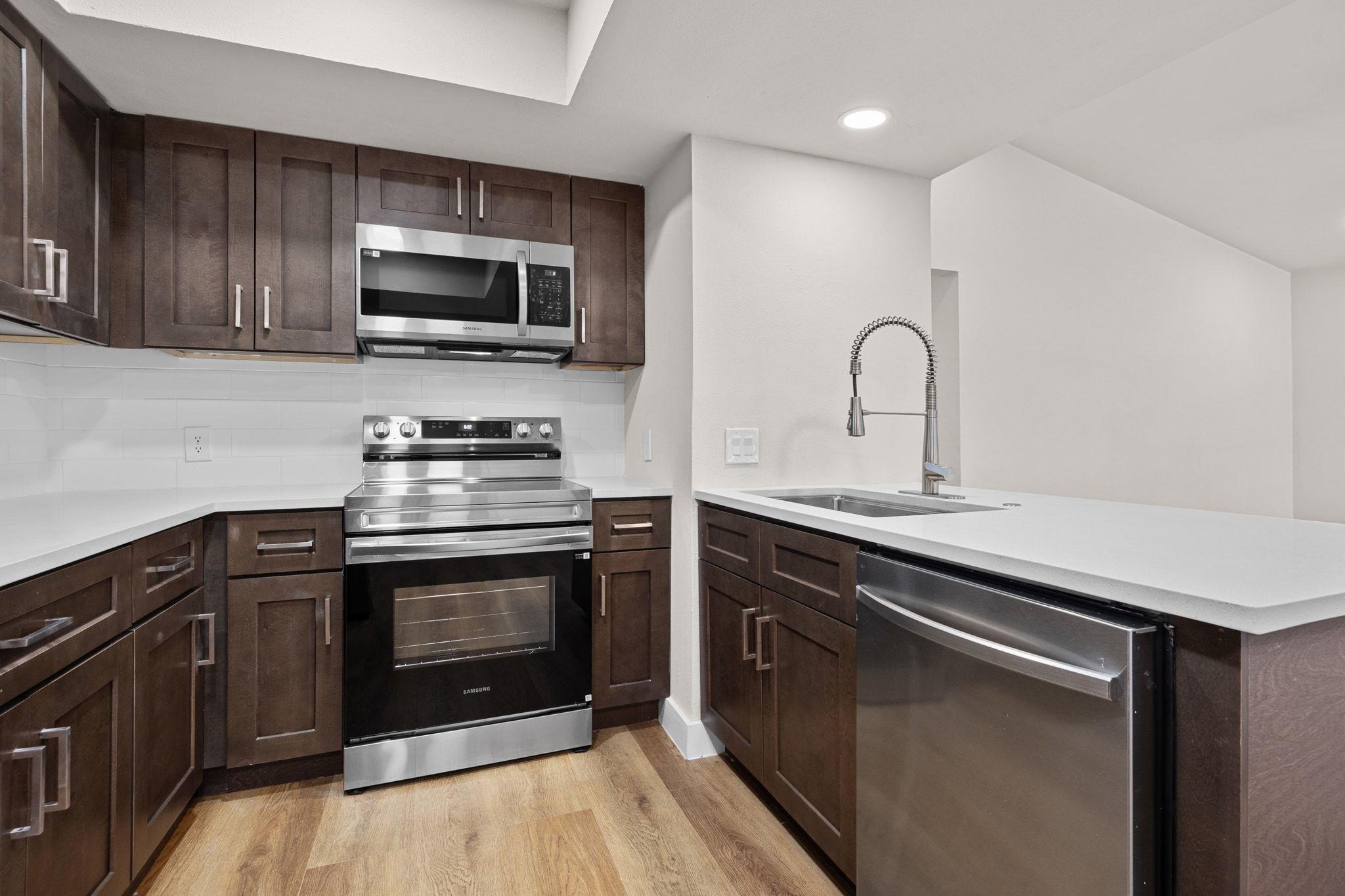 1905 Cedar Ridge Dr # B, Austin, TX 78741