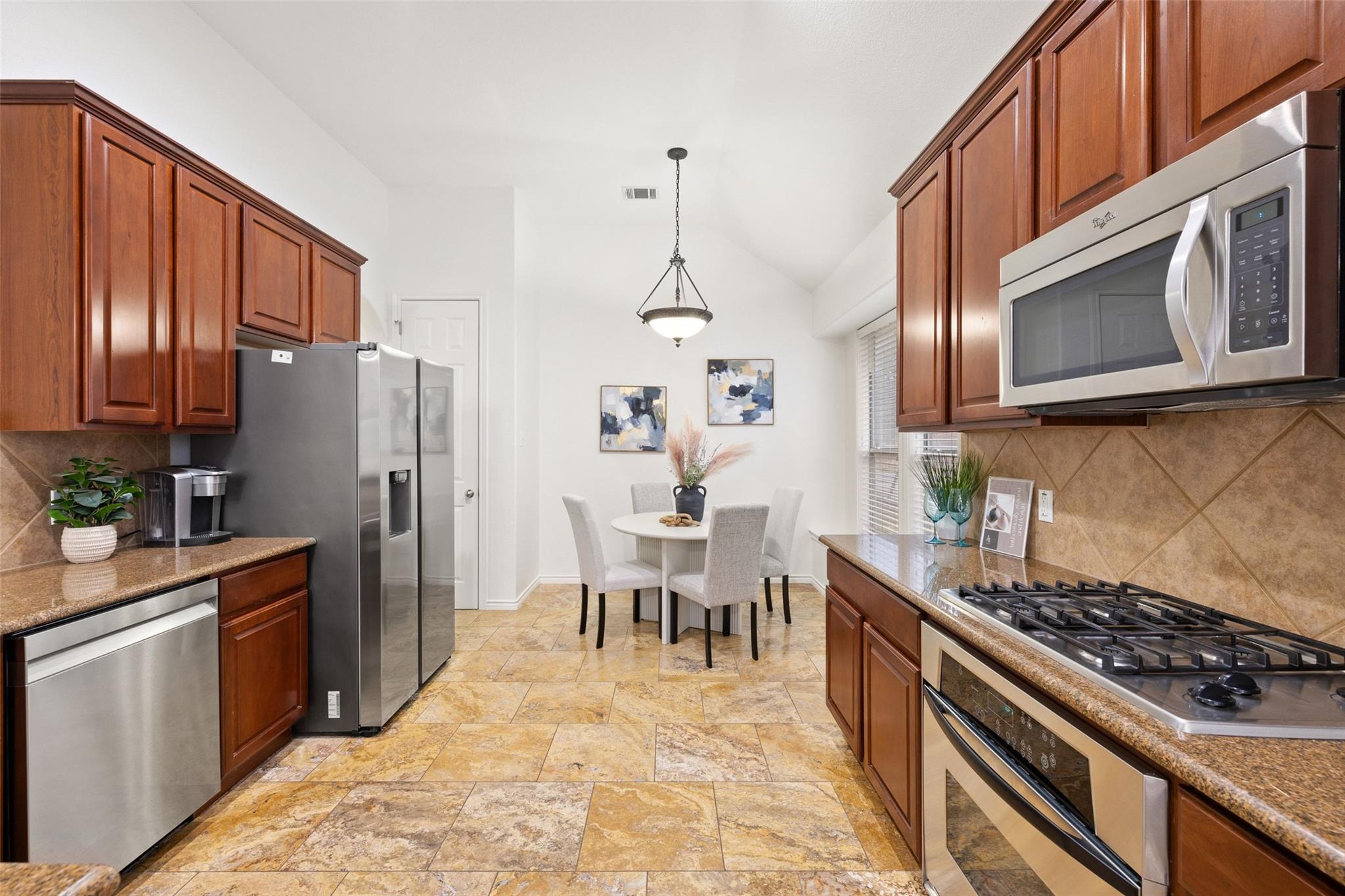 3904 Harvey Penick Dr, Round Rock, TX 78664