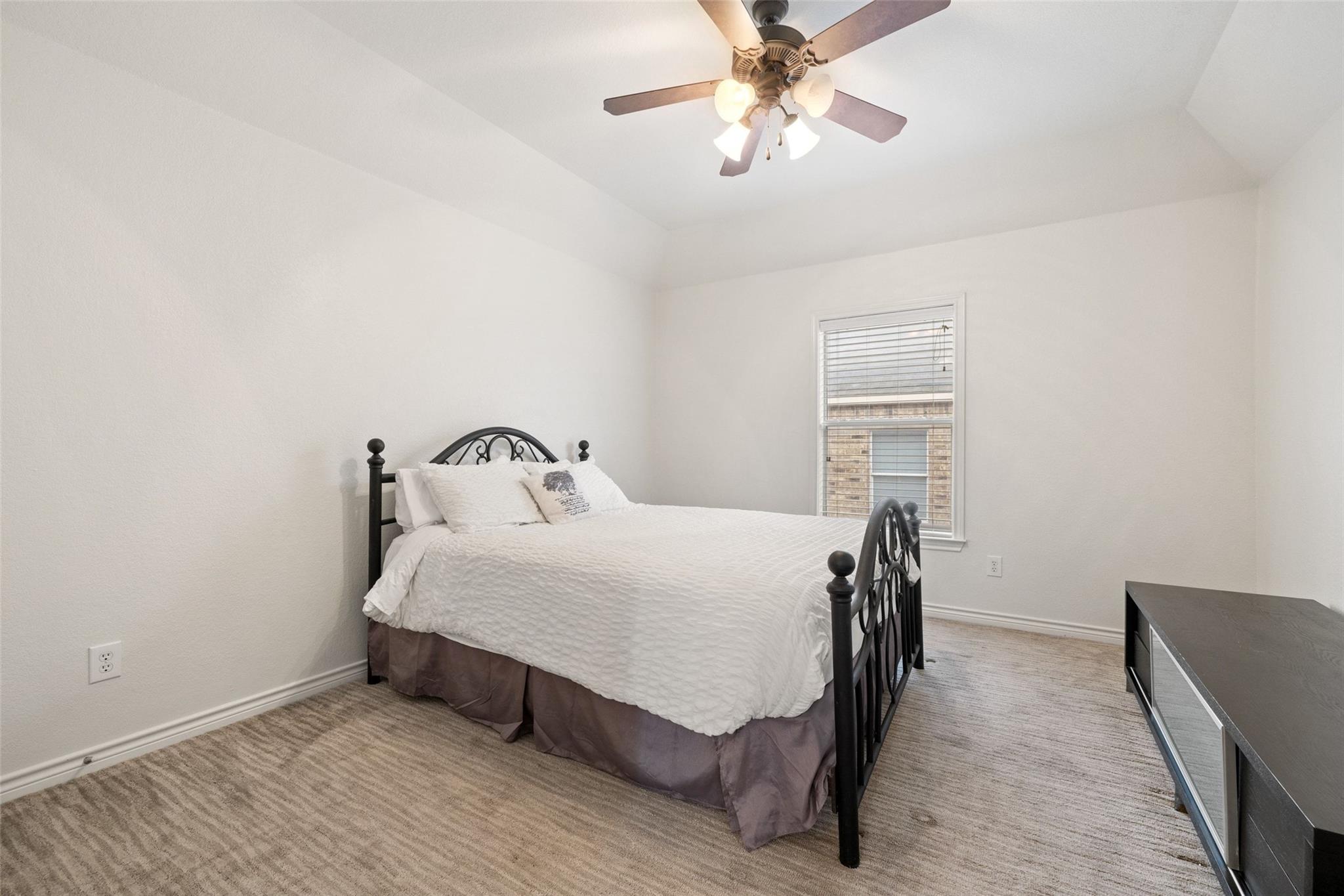 3904 Harvey Penick Dr, Round Rock, TX 78664