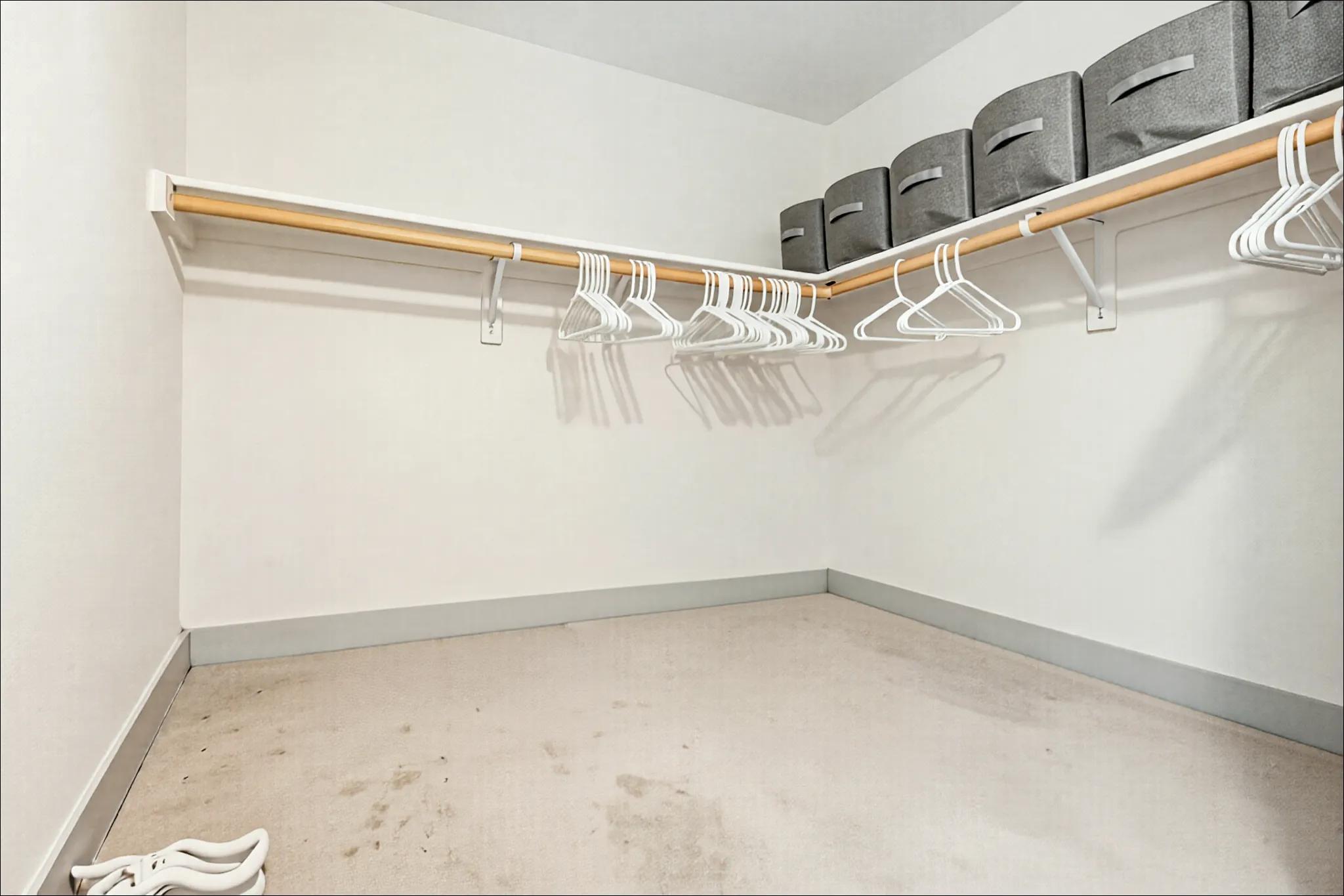 101 Magnum Force Dr, Jarrell, TX 76537