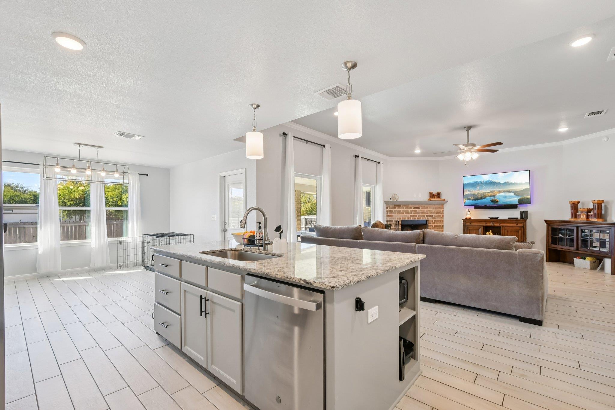 2594 Belle Hubbard Trl, Belton, TX 76513