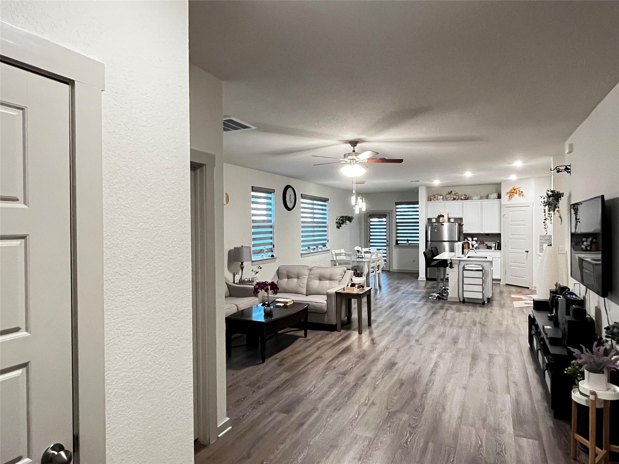 13900 SAGE BLOSSOM Dr, Manor, TX 78653