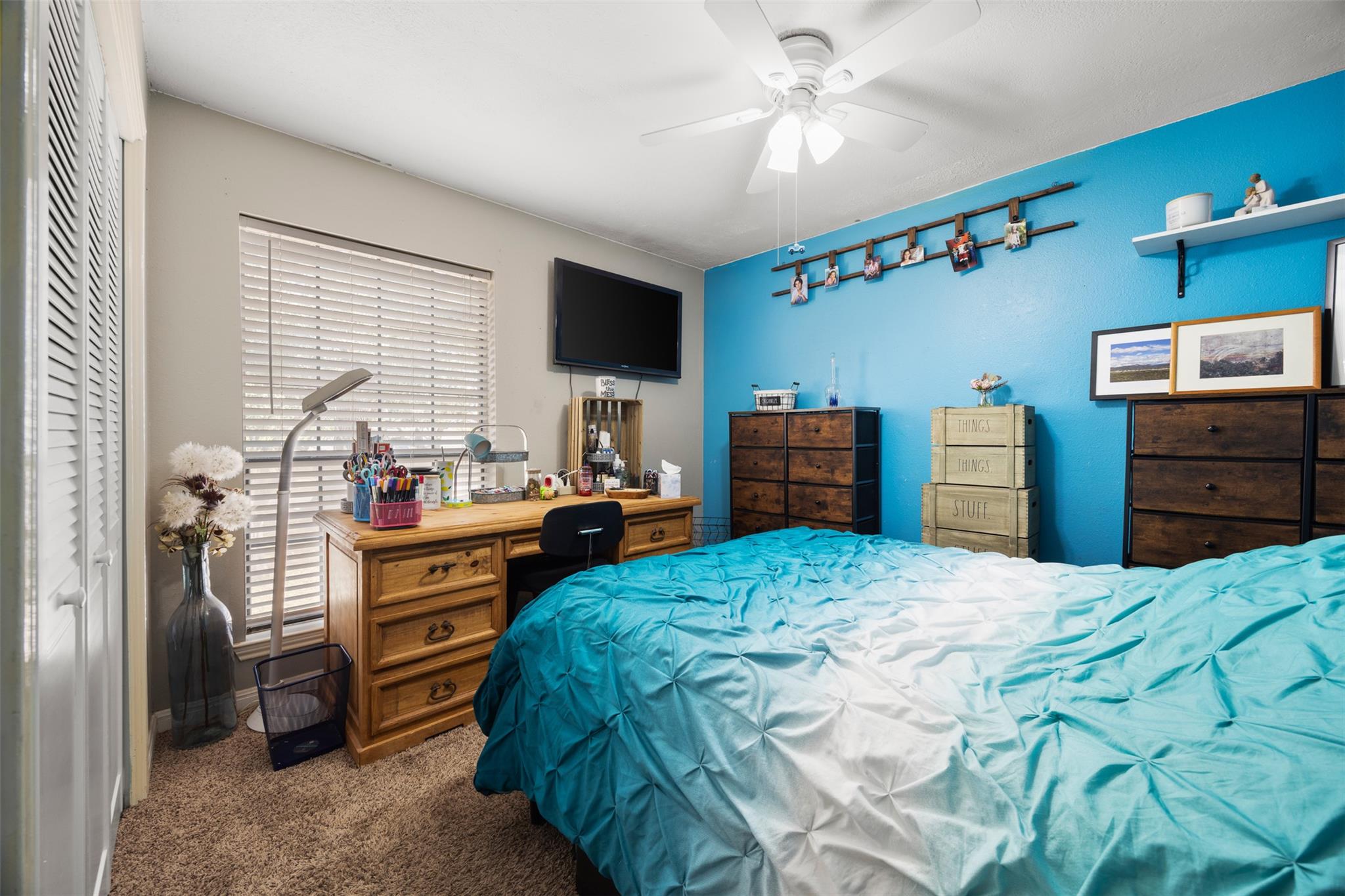 111 Pecan Dr, Mountain City, TX 78610