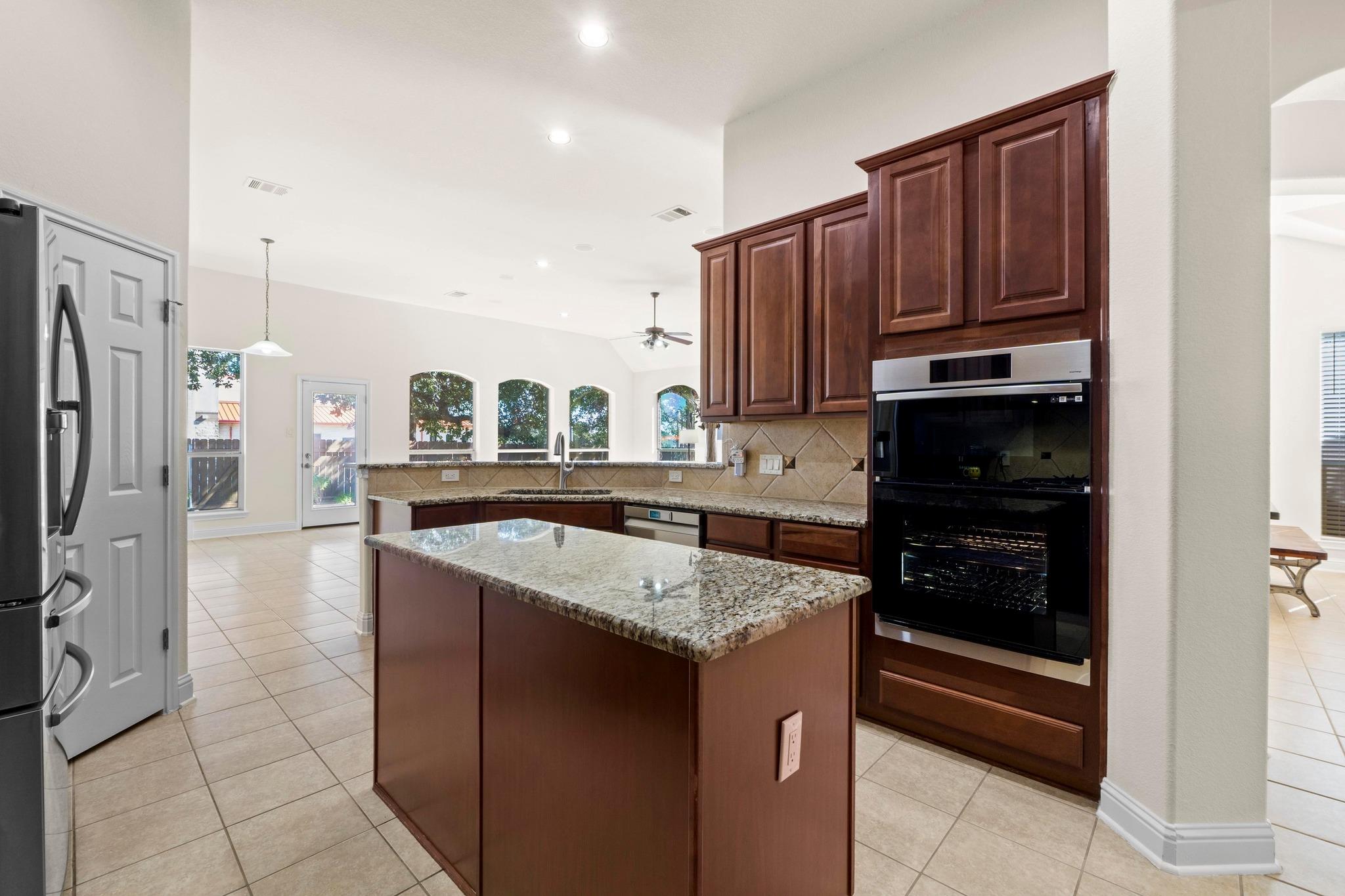 3003 Covington Pl, Round Rock, TX 78681