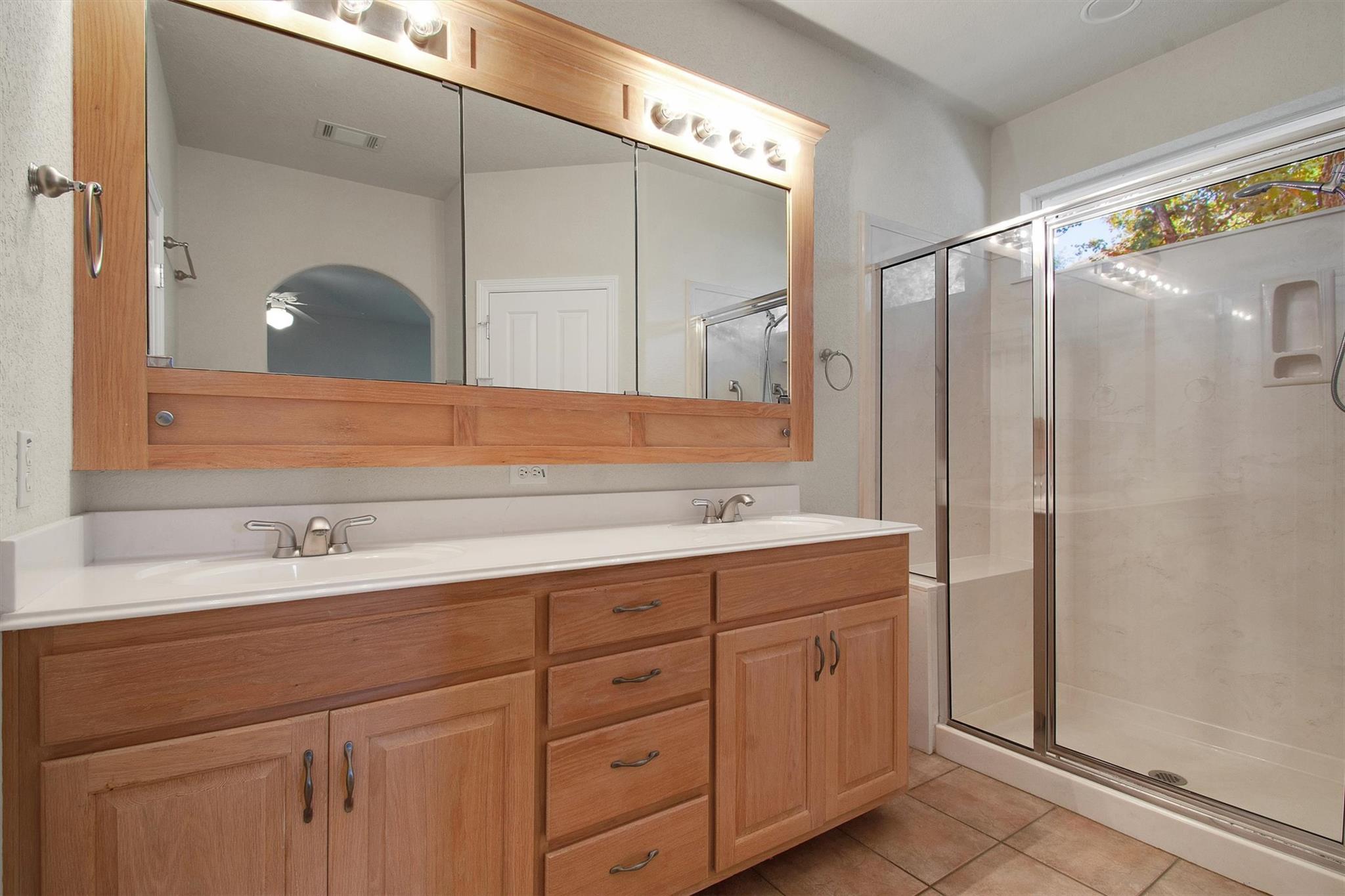 102 Lavaca Ln, Georgetown, TX 78628