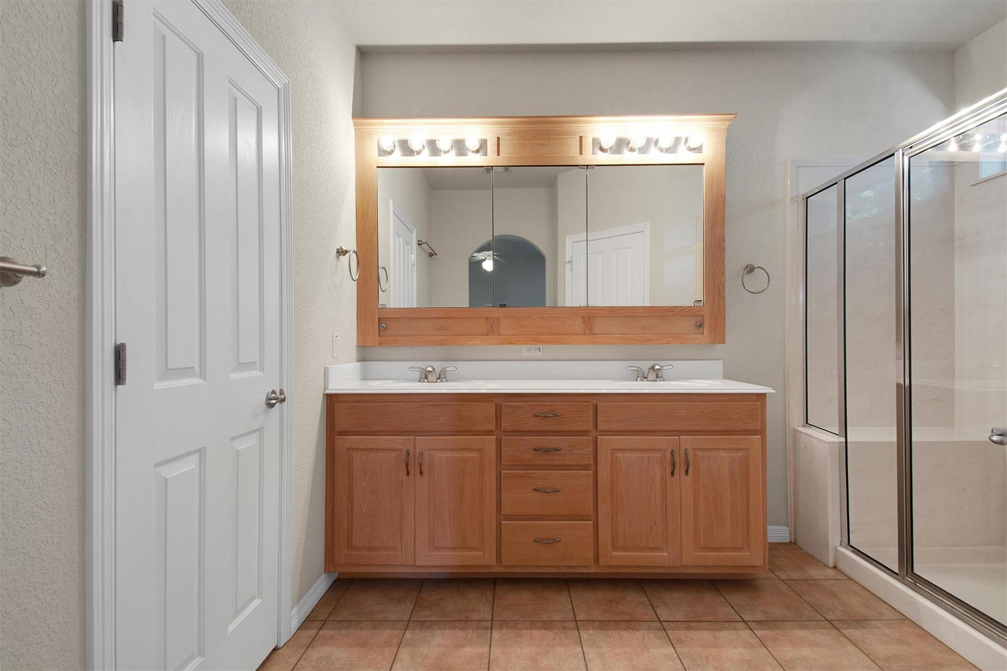 102 Lavaca Ln, Georgetown, TX 78628