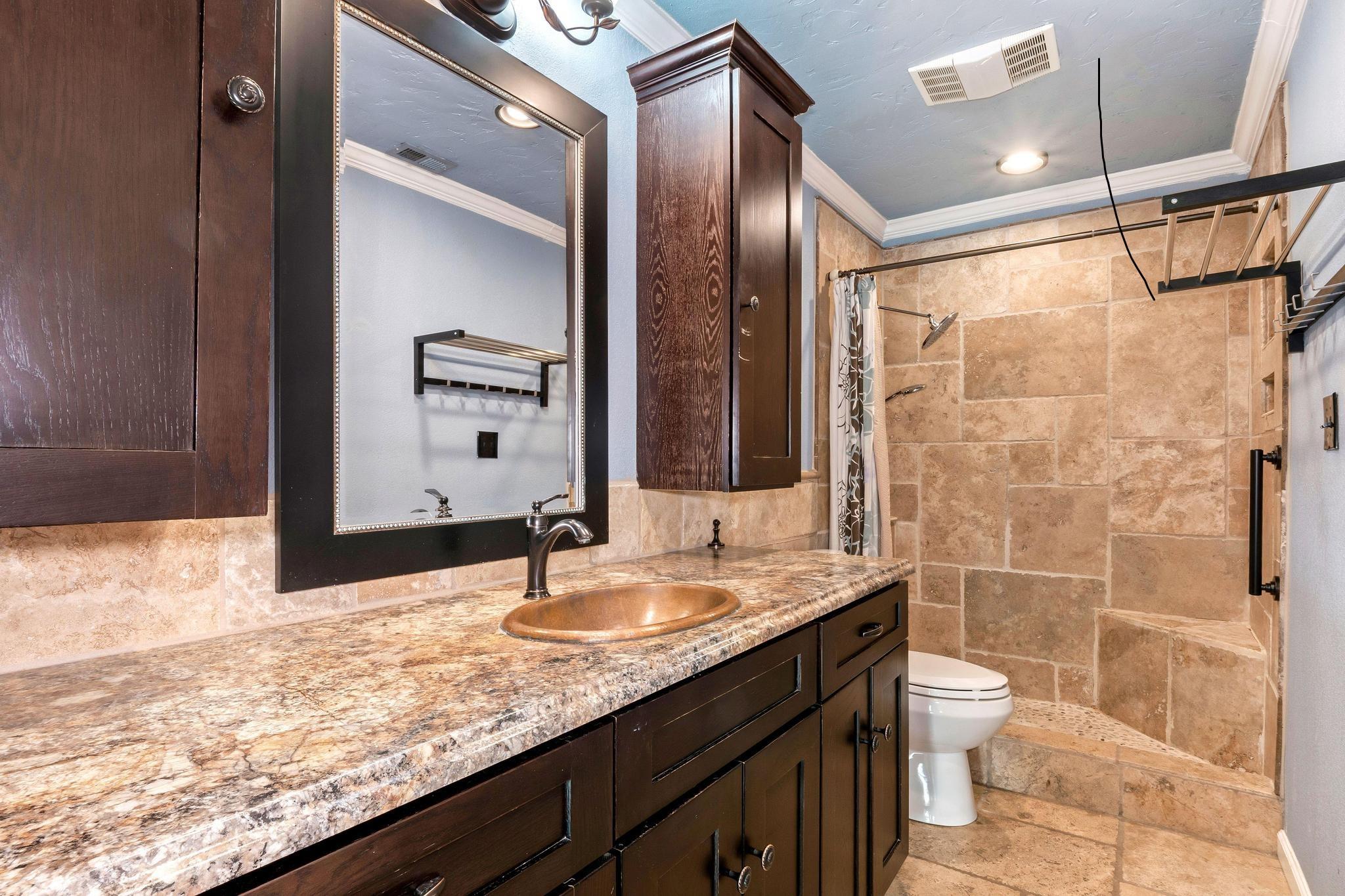 1105 Inland Grns # A, Austin, TX 78758