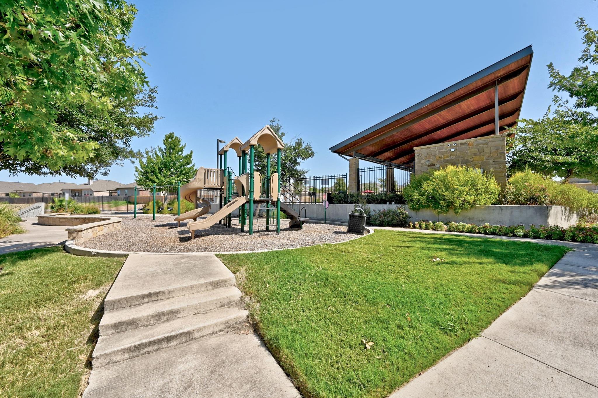 554 Sandstone Trl, Buda, TX 78610