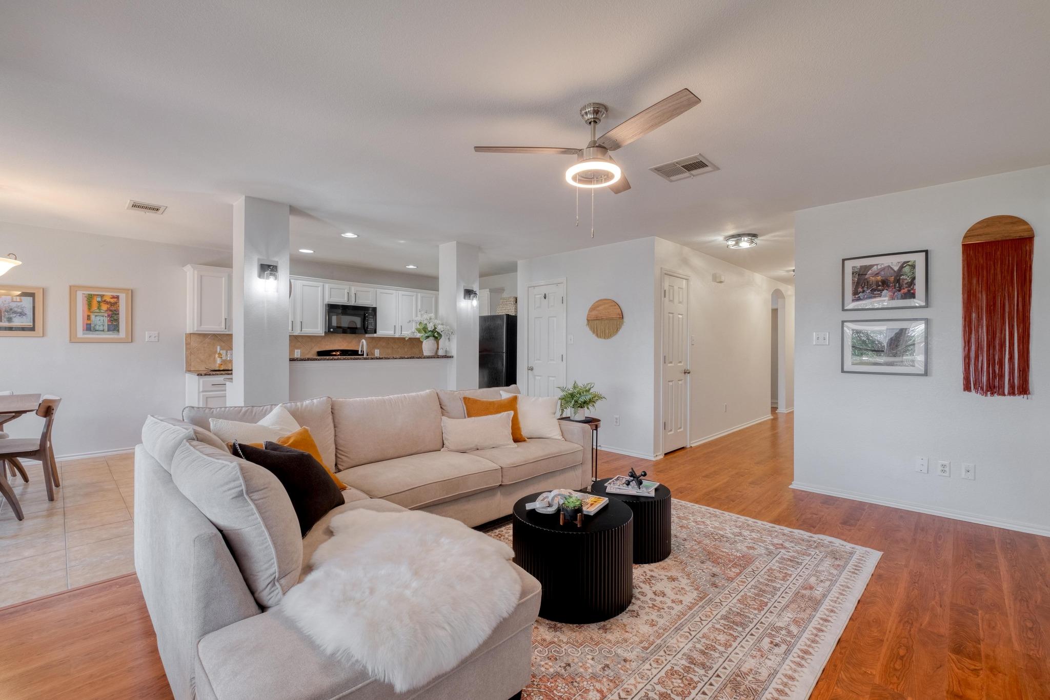 554 Sandstone Trl, Buda, TX 78610