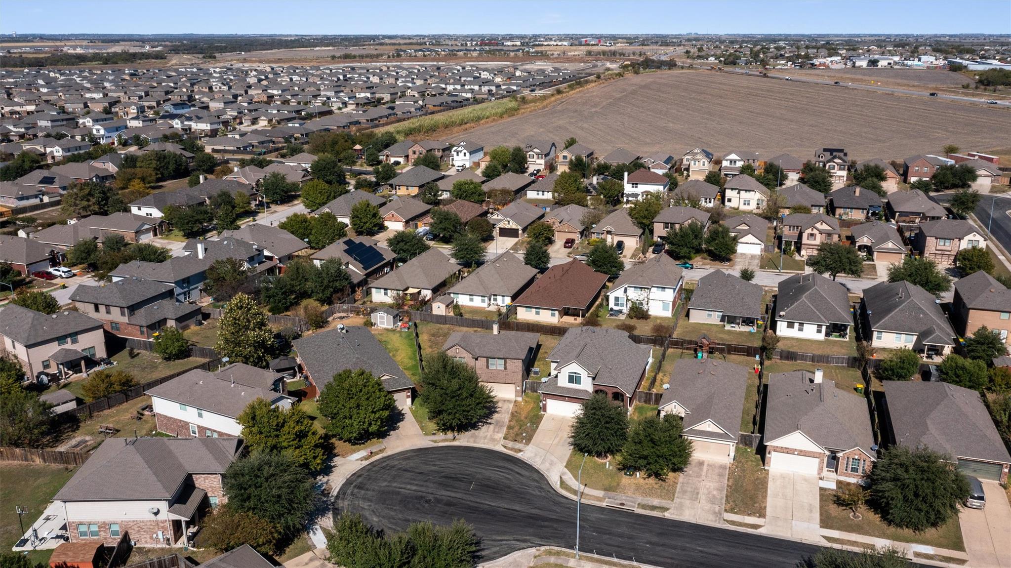 12008 Oaklynn Ct, Manor, TX 78653