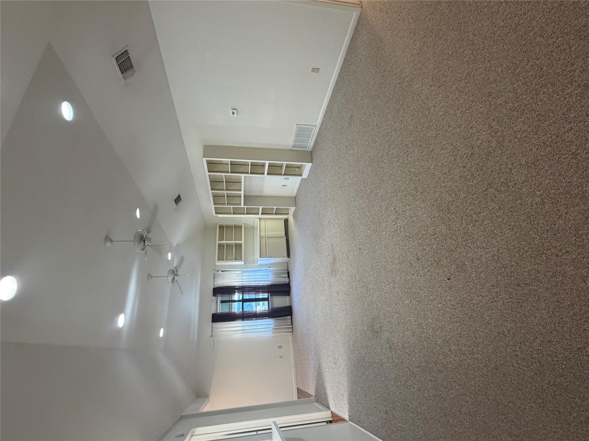 728 W San Antonio St # 102, Lockhart, TX 78644