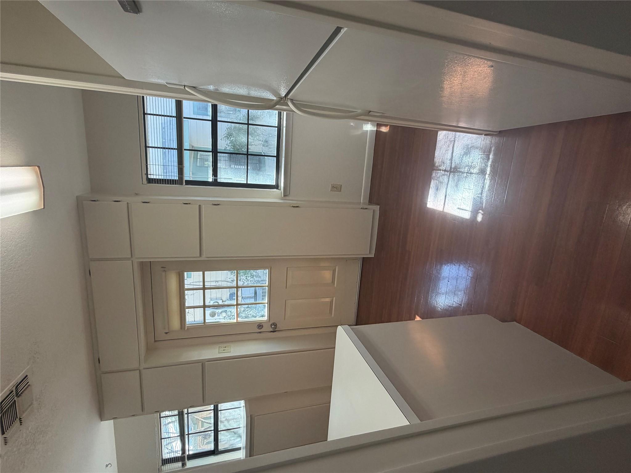 728 W San Antonio St # 102, Lockhart, TX 78644