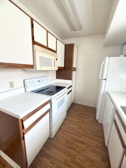 728 W San Antonio St # 108B, Lockhart, TX 78644