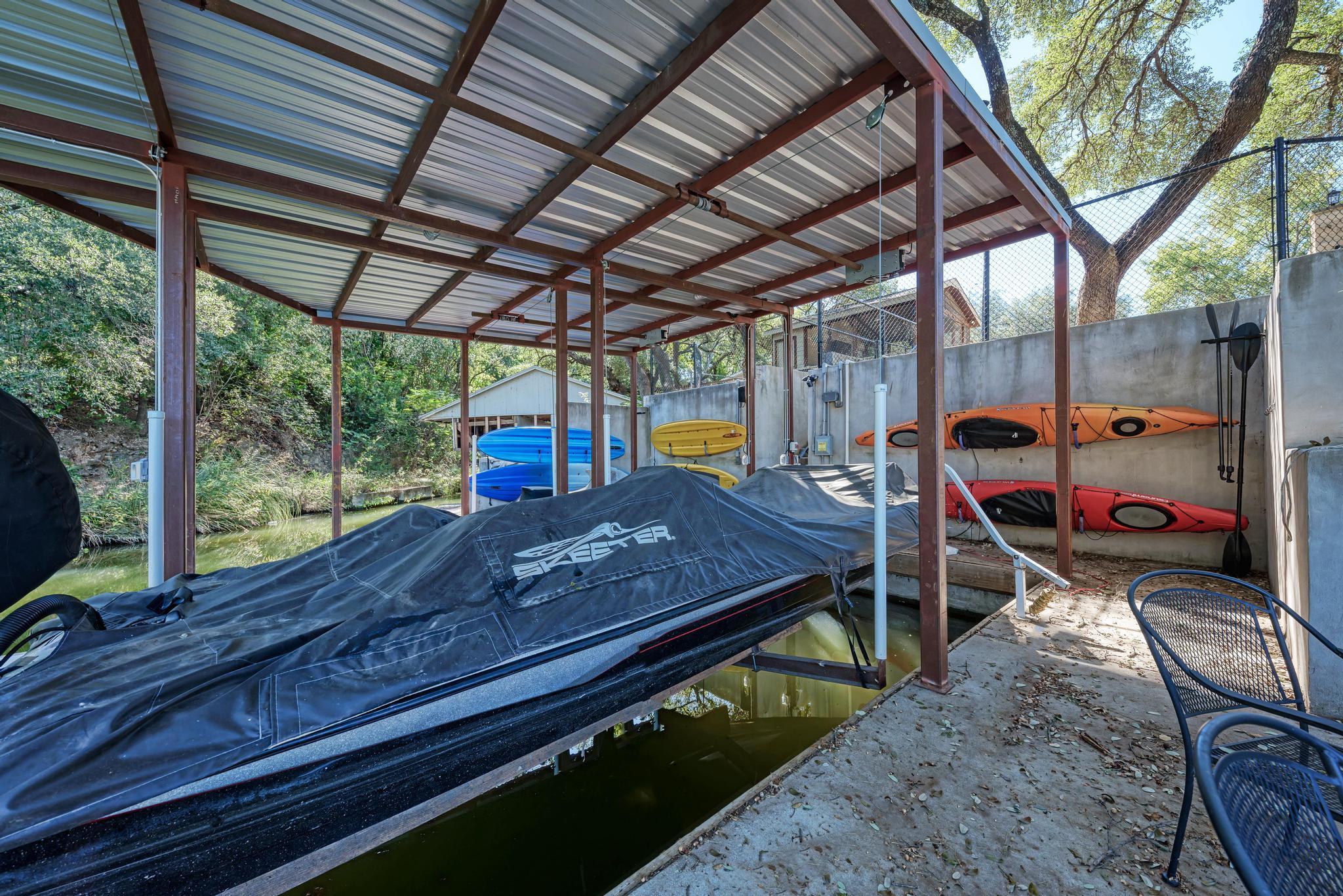 1113 County Road 132B, Kingsland, TX 78639