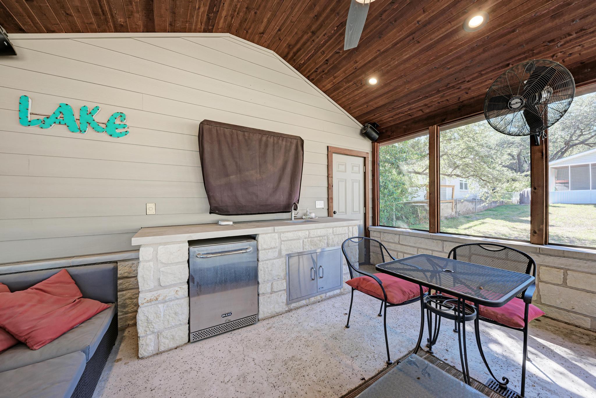 1113 County Road 132B, Kingsland, TX 78639