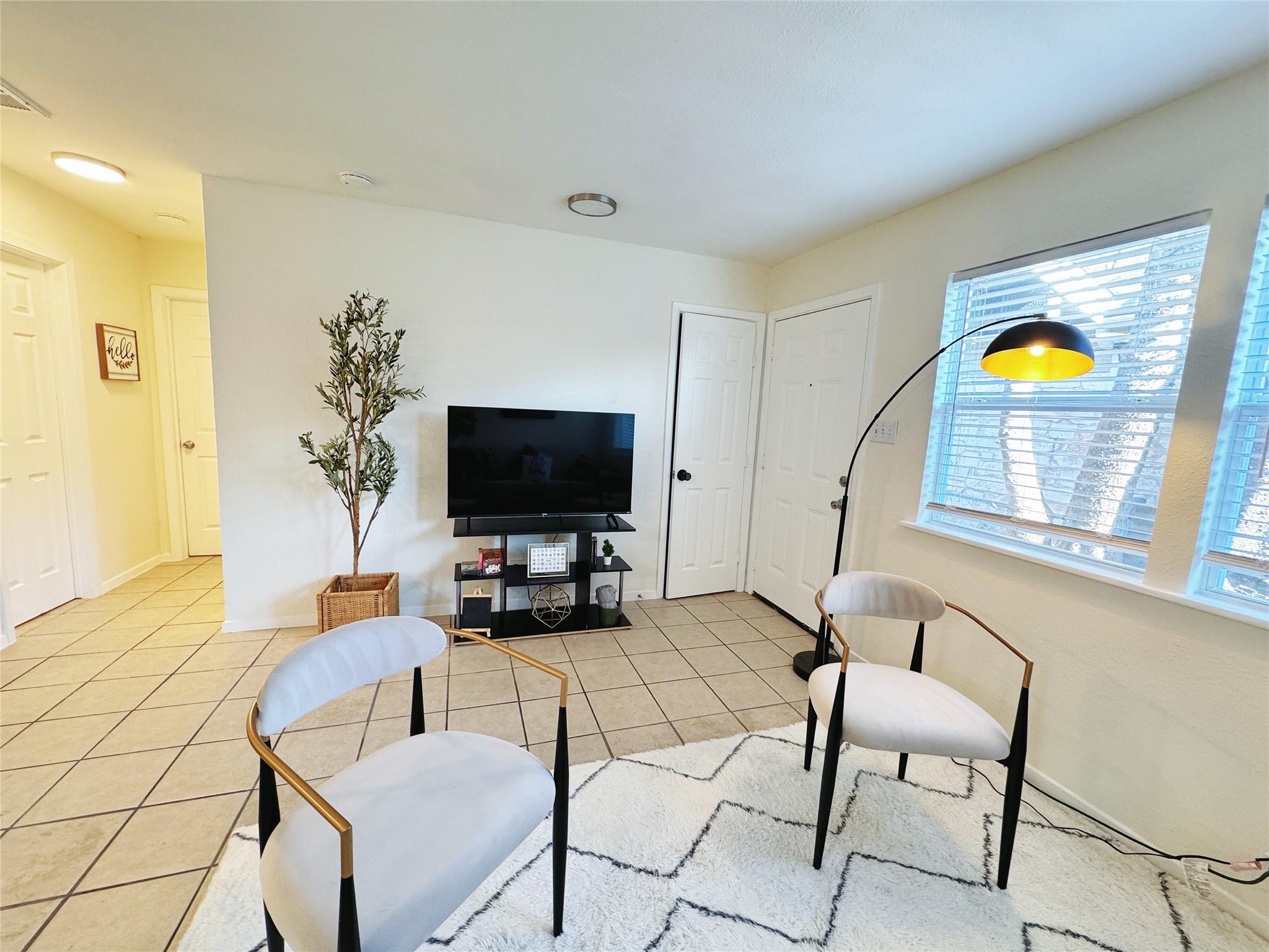 2405 Teri Rd, Austin, TX 78744