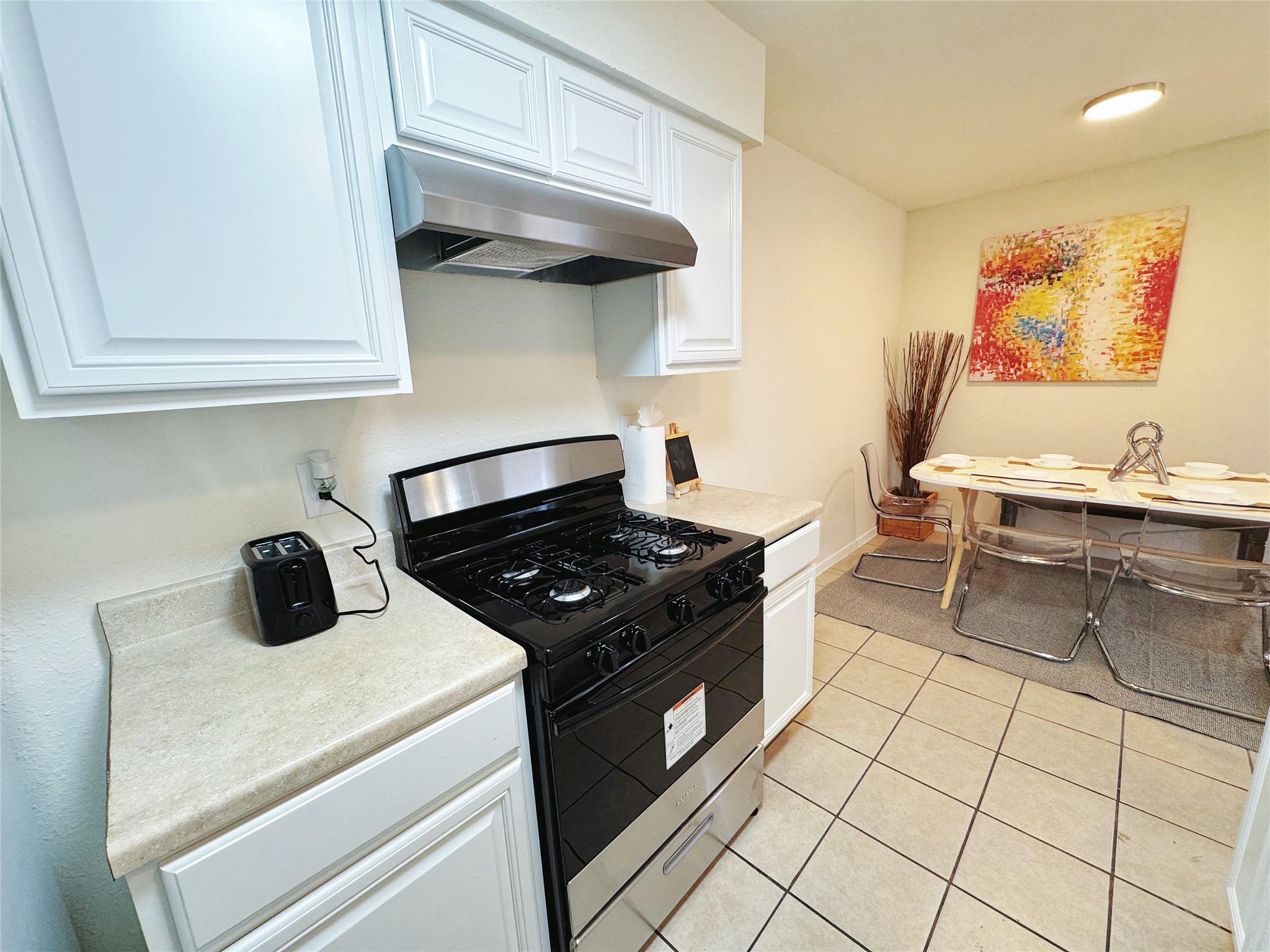 2405 Teri Rd, Austin, TX 78744