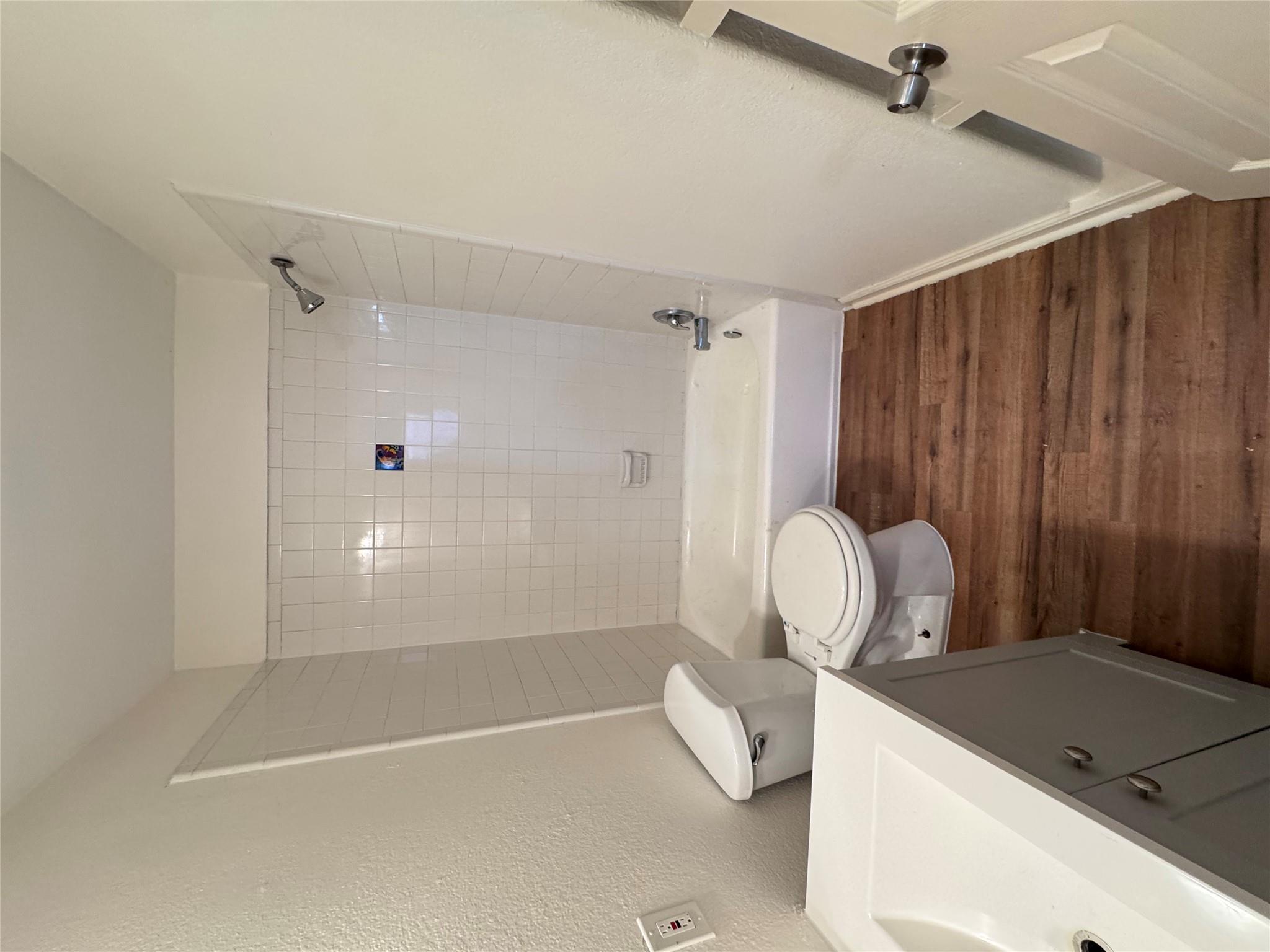 8207 Sam Rayburn Dr # 204, Austin, TX 78753