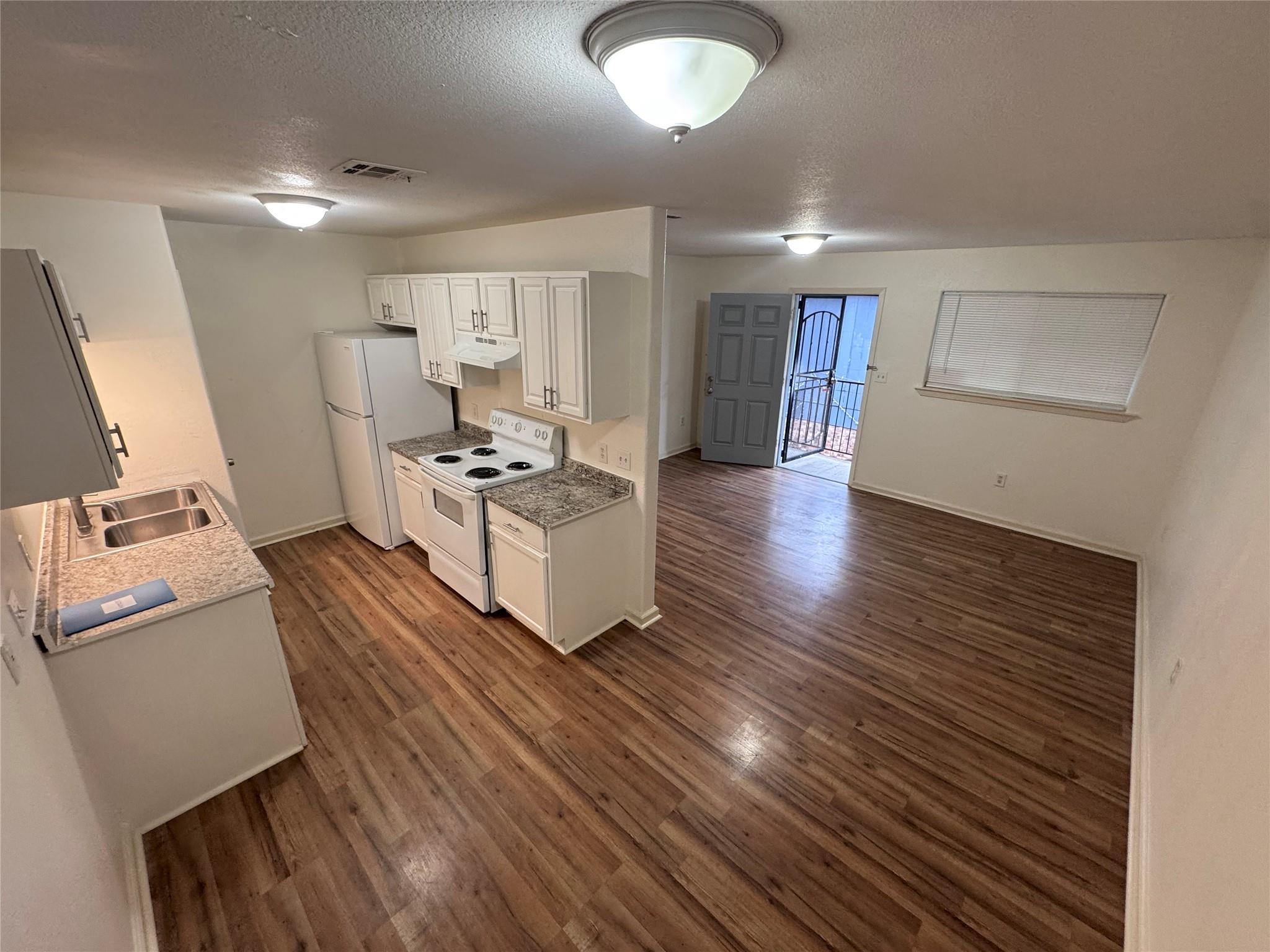 8207 Sam Rayburn Dr # 204, Austin, TX 78753