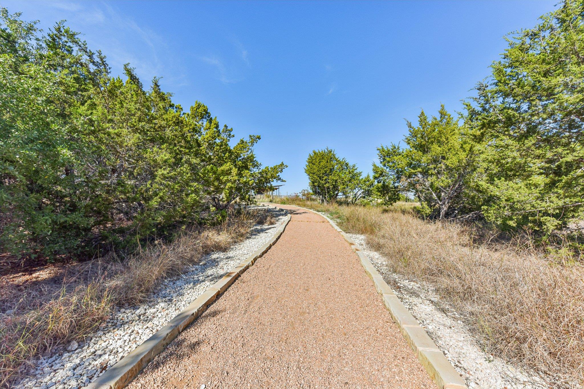 561 Eclipse Dr, Austin, TX 78737