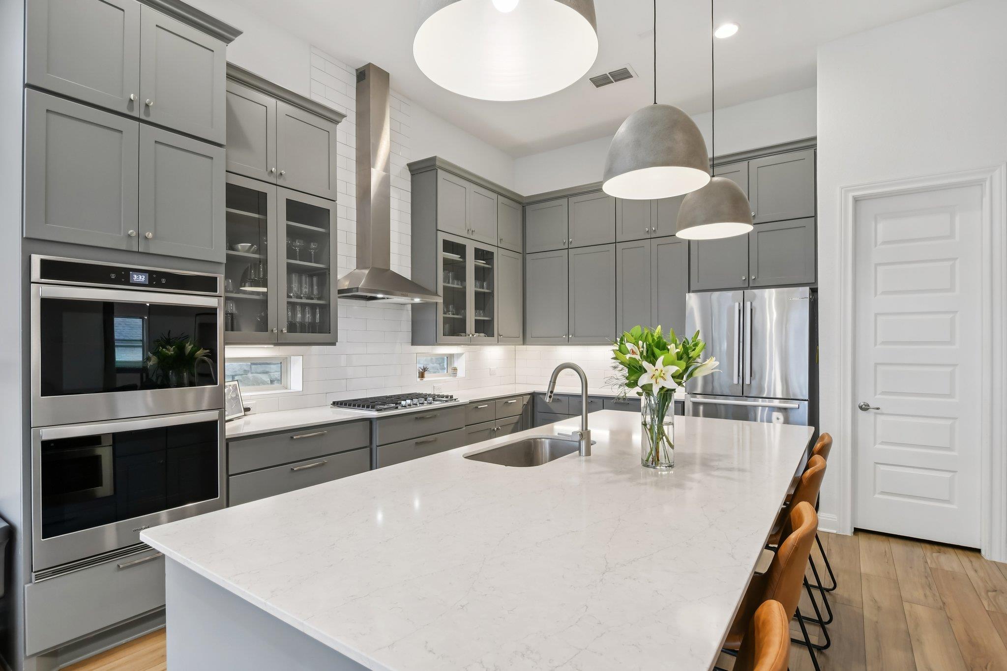 561 Eclipse Dr, Austin, TX 78737