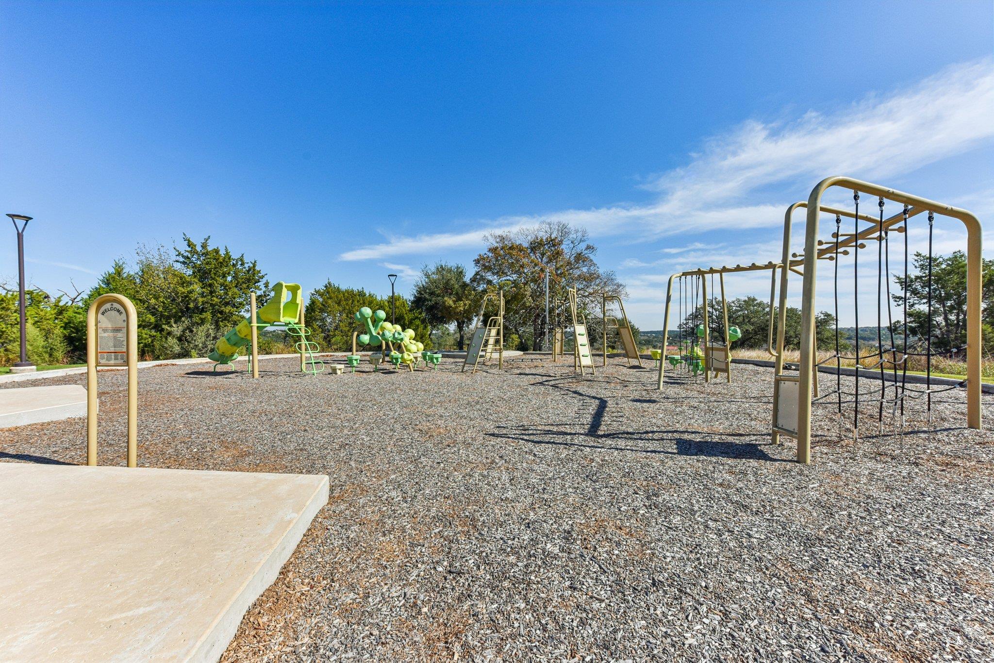 561 Eclipse Dr, Austin, TX 78737