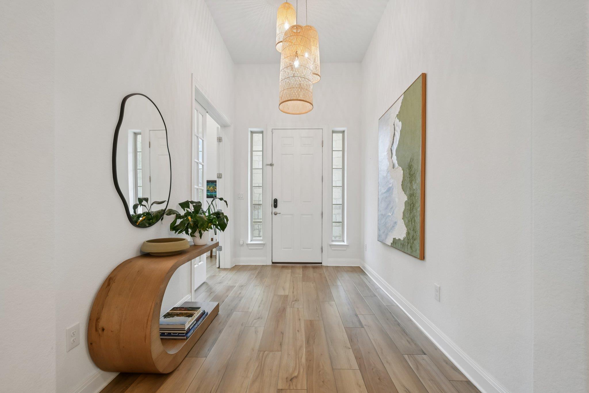 561 Eclipse Dr, Austin, TX 78737